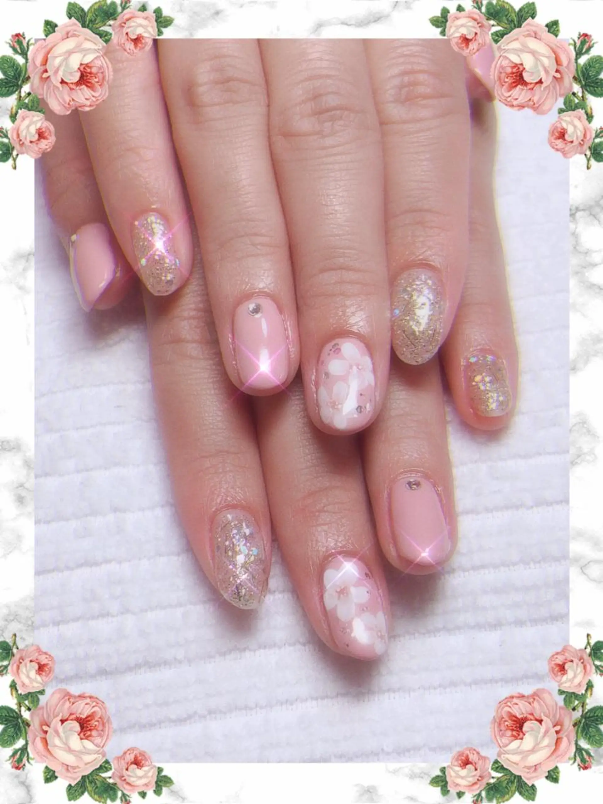 ネイル ラメ(グリッター) 春ネイル Bella  totalbeauty所属・Bella 齋藤理奈のネイルデザイン