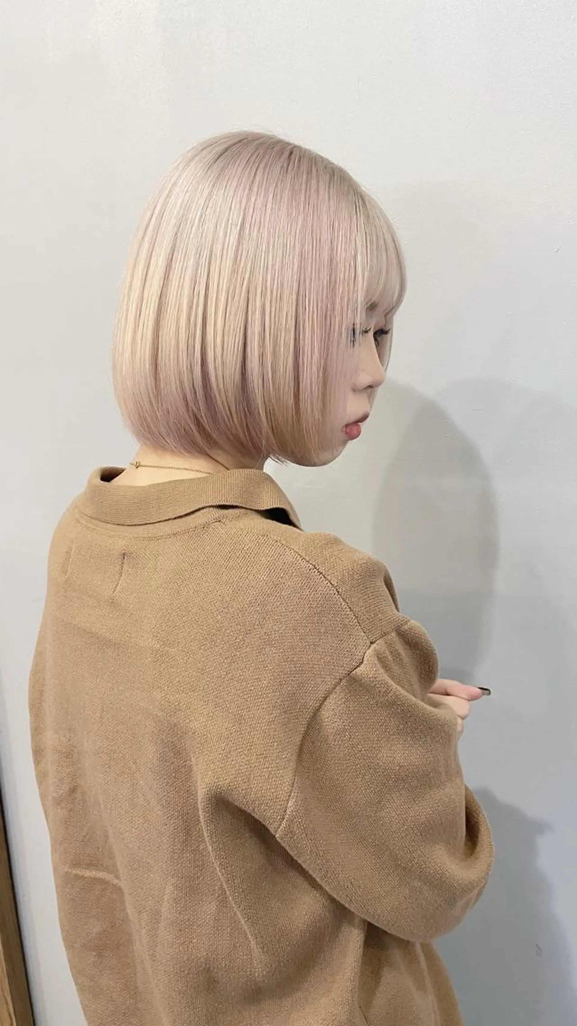 ショート カラー ベージュカラー ミルクティーベージュ ヘアカラー トリートメント ヘアセット 💐ナチュラルヘア Kroda💐のヘアスタイル