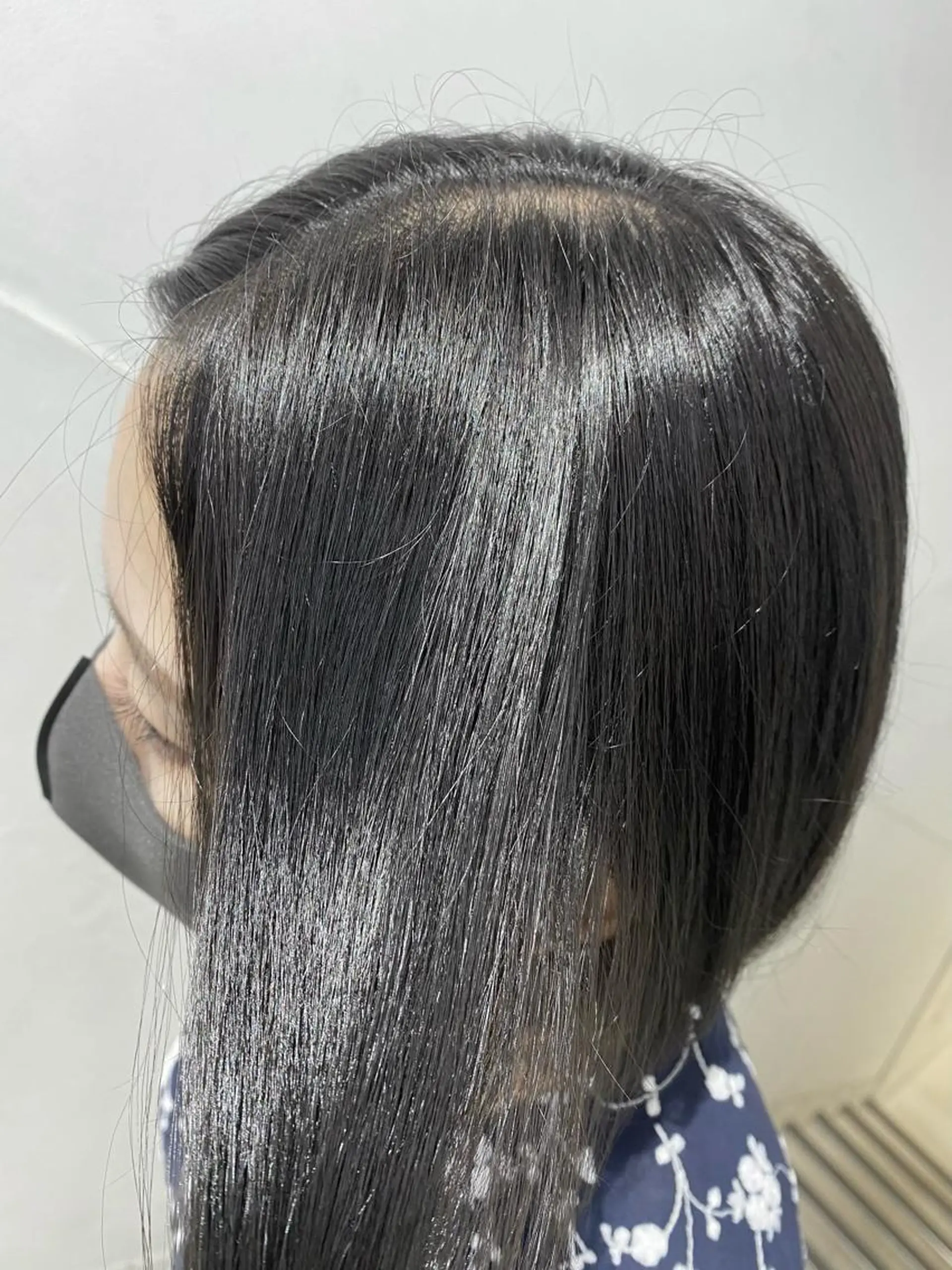 ショート カラー アディクシーカラー アッシュ 透明感カラー ✨くびれスタイル✨️ 戸嶋穂乃香のヘアスタイル