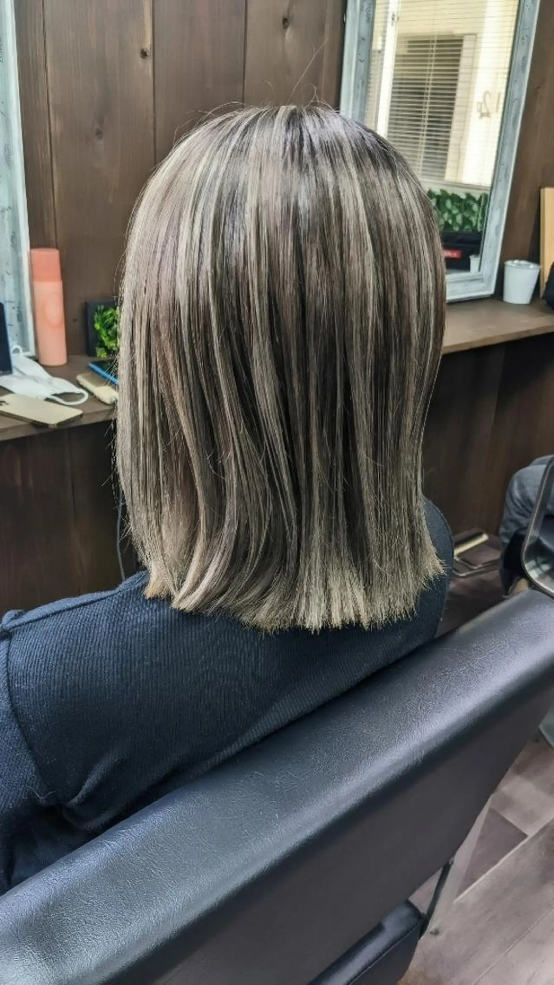 ミディアム カラー バレイヤージュ レイヤーカット カット ヘアカラー hair salon BC所属・hair salon BCのヘアスタイル