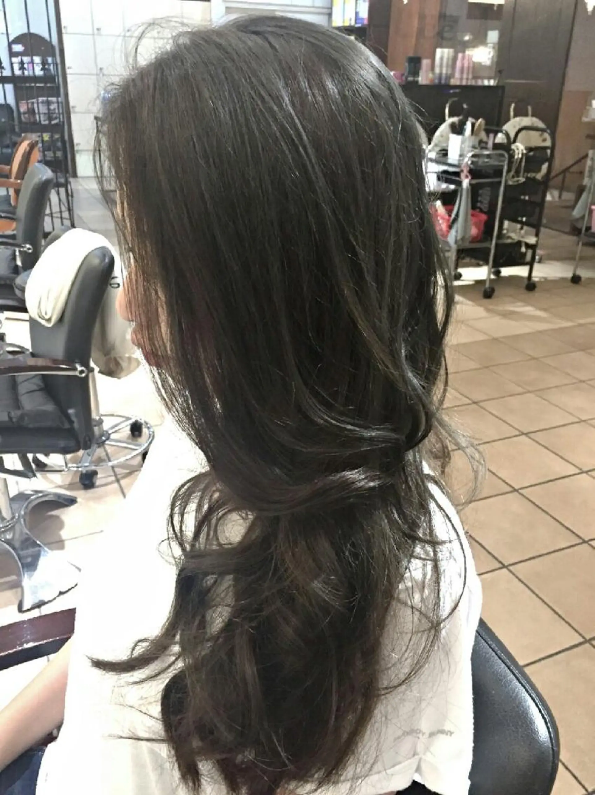 ミディアム セミロング ロング カラー ヘアアレンジ アッシュ 【髪質改善美容師】t occa茨木篠原健太のヘアスタイル