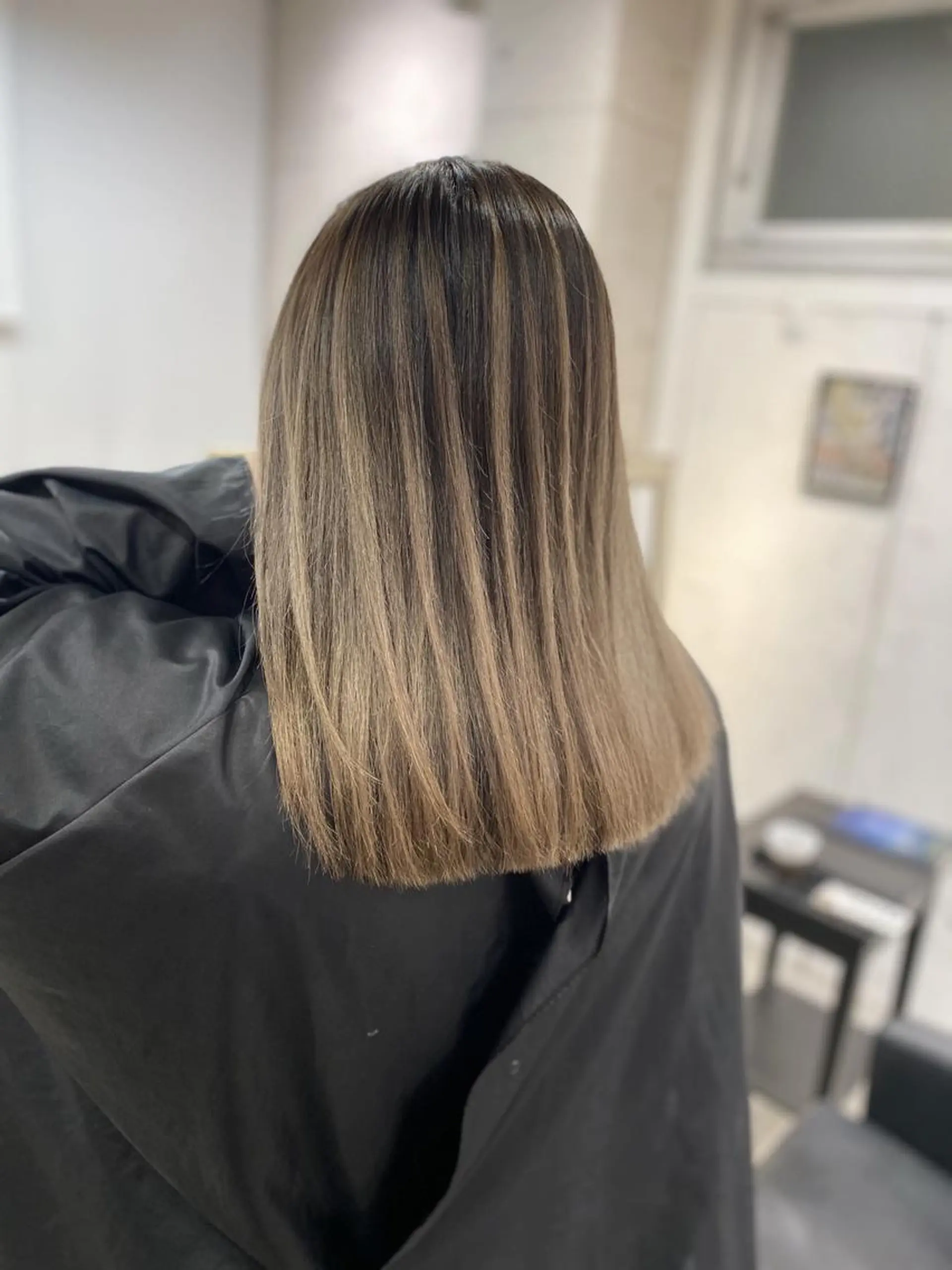 ミディアム カラー ヘアアレンジ バレイヤージュ レイヤーカット ヘアカラー トリートメント BANK'S hair所属・💐ケラチン 髪質改善寺坂雄飛💐のヘアスタイル