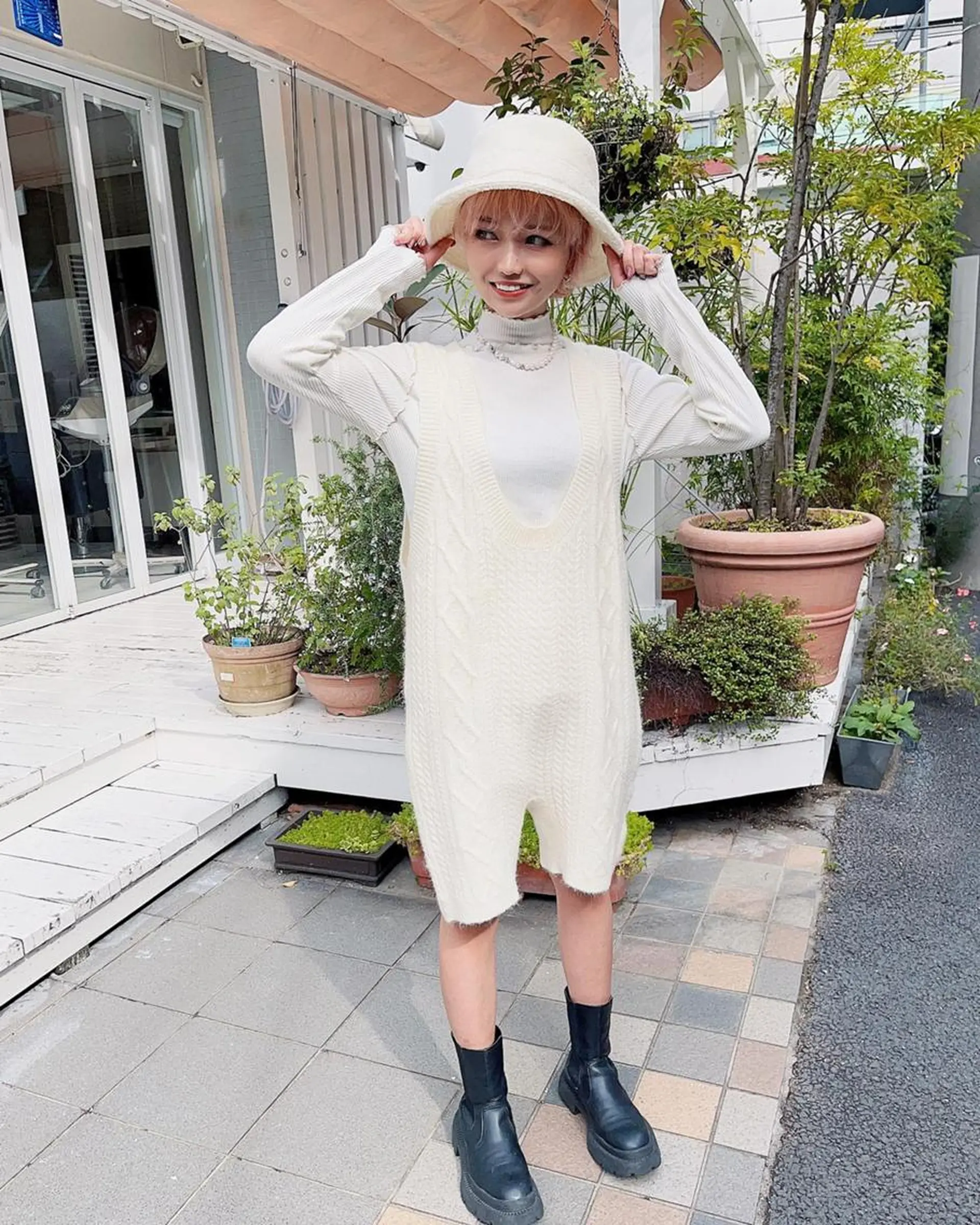 ミディアム カラー ヘアアレンジ ベージュカラー グラデーションカラー ハイライトカラー ミルクティーベージュ ピンクカラー 韓国/髪質改善💘 櫻井かれんのヘアスタイル