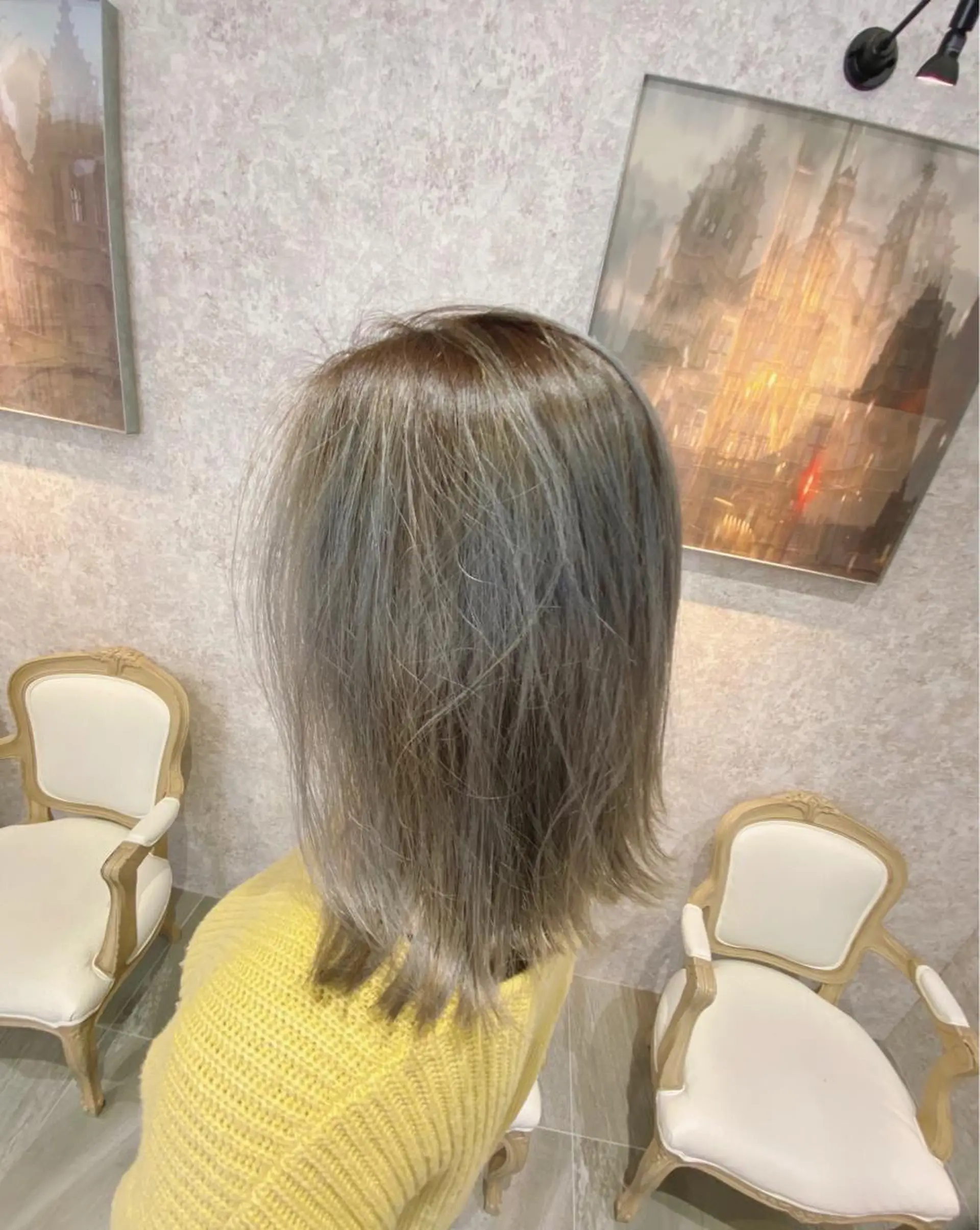 ミディアム カラー アッシュ ベージュカラー ブリーチ グラデーションカラー Kobayashi ハイライト/ショートのヘアスタイル