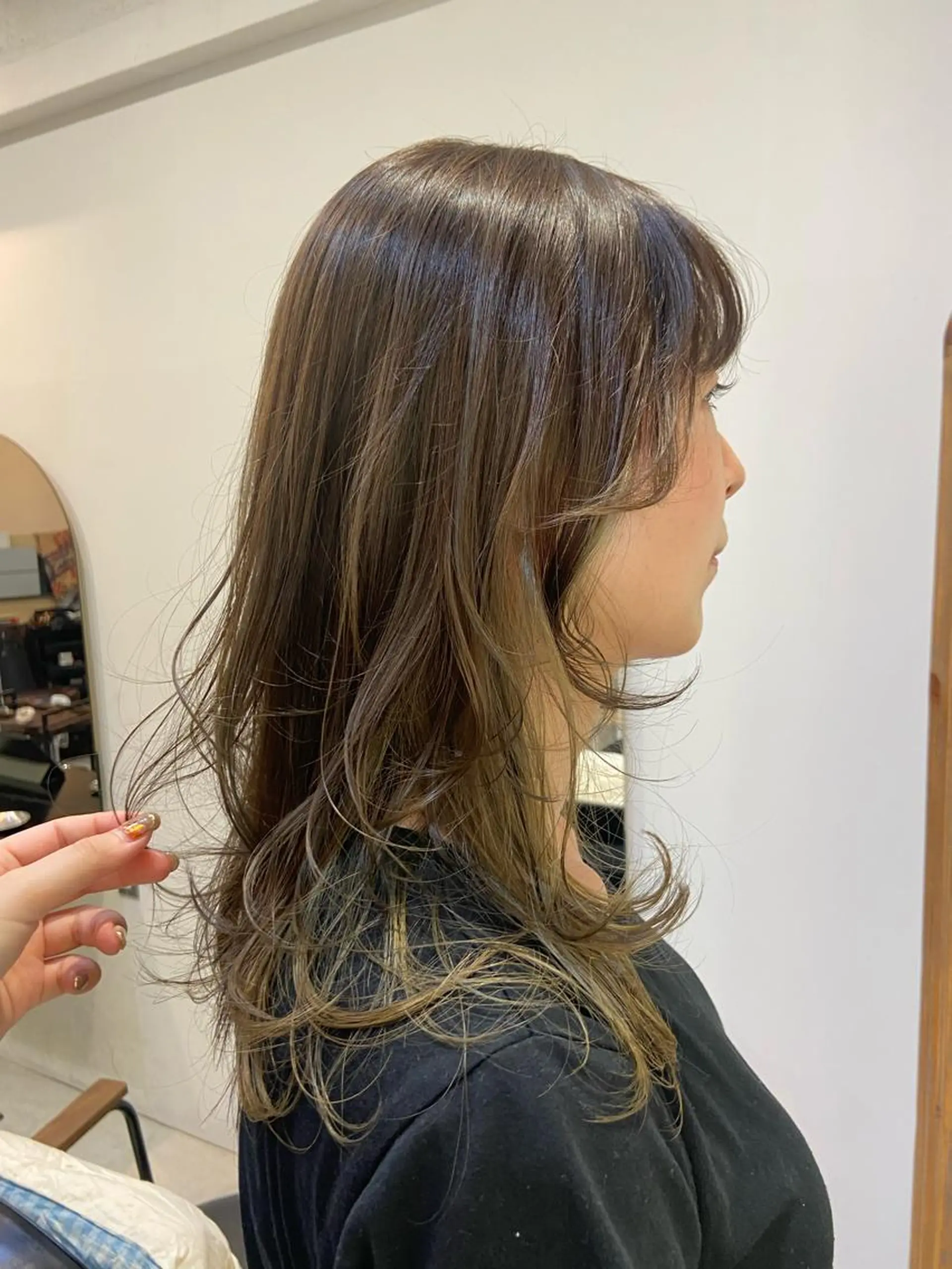 ロング カラー ベージュカラー インナーカラー なかむら ゆきのヘアスタイル