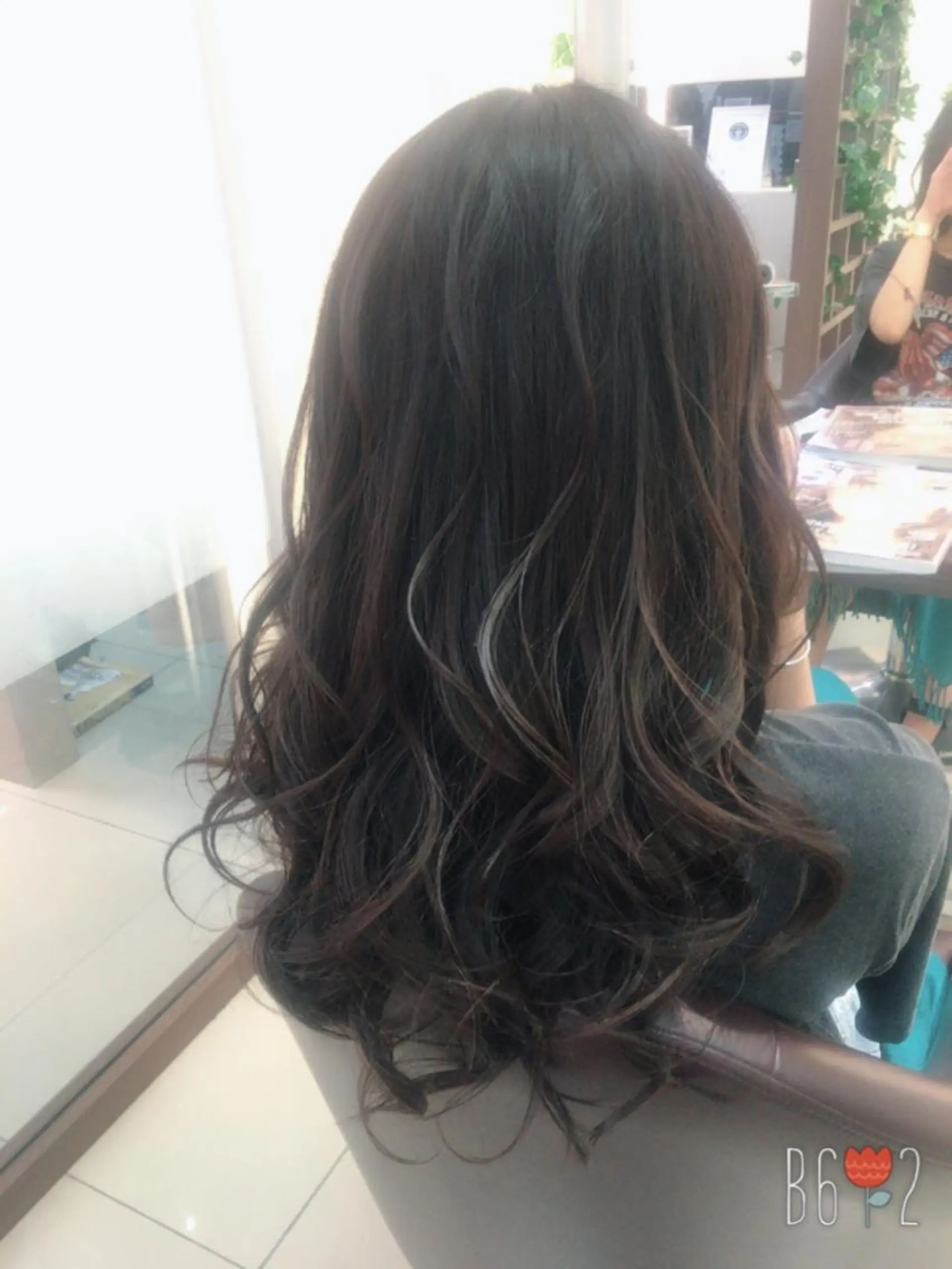 ロング 2nd所属・🤍2nd🤍田所 美希のヘアスタイル