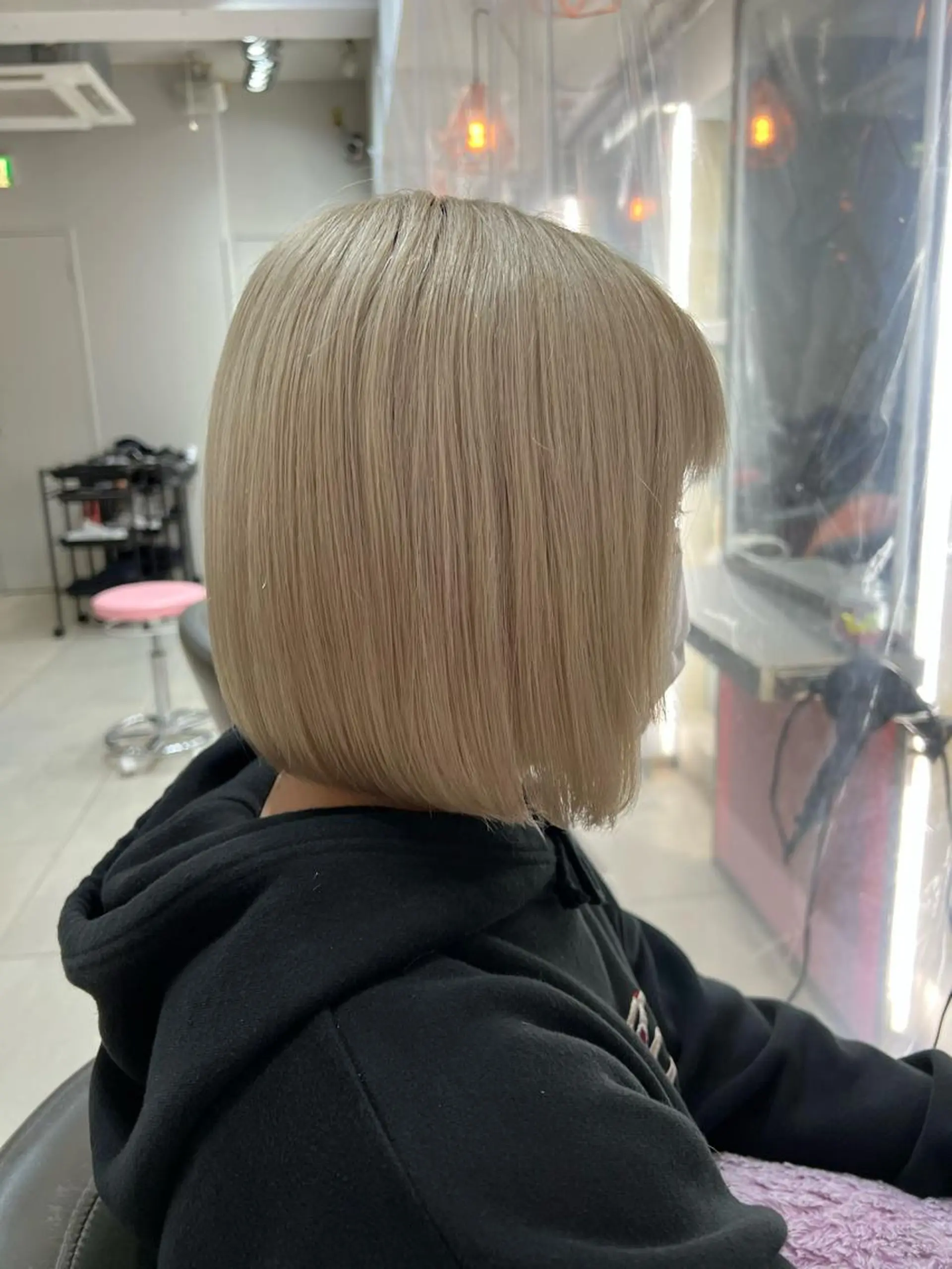 ショート Eleanor 池袋 ミカのヘアスタイル