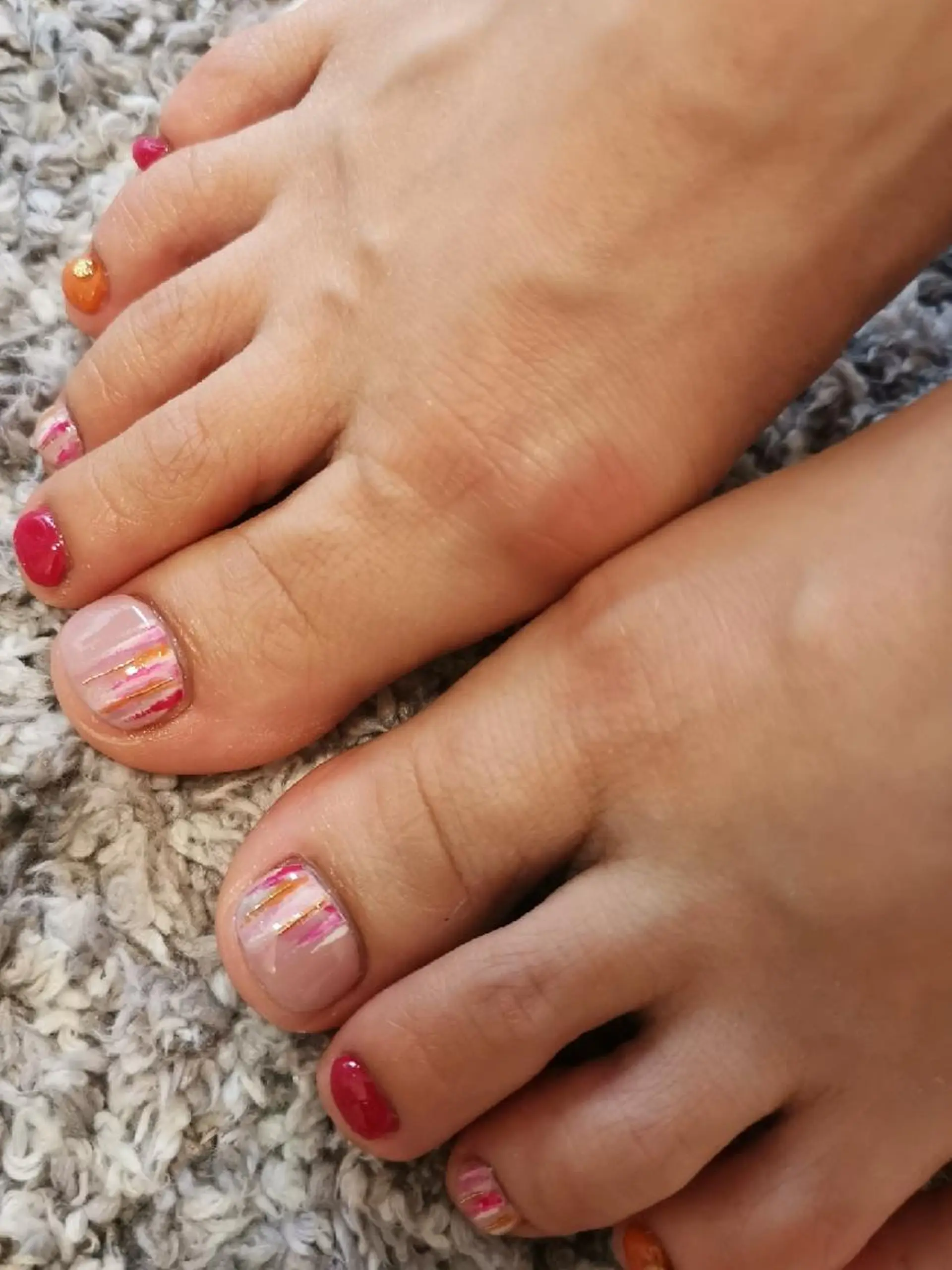 ネイル アートネイル ゴールド ニュアンスネイル 人気エリア💖完全個室【ルリエ】所属・ネイルサロン Lelienルリエのネイルデザイン