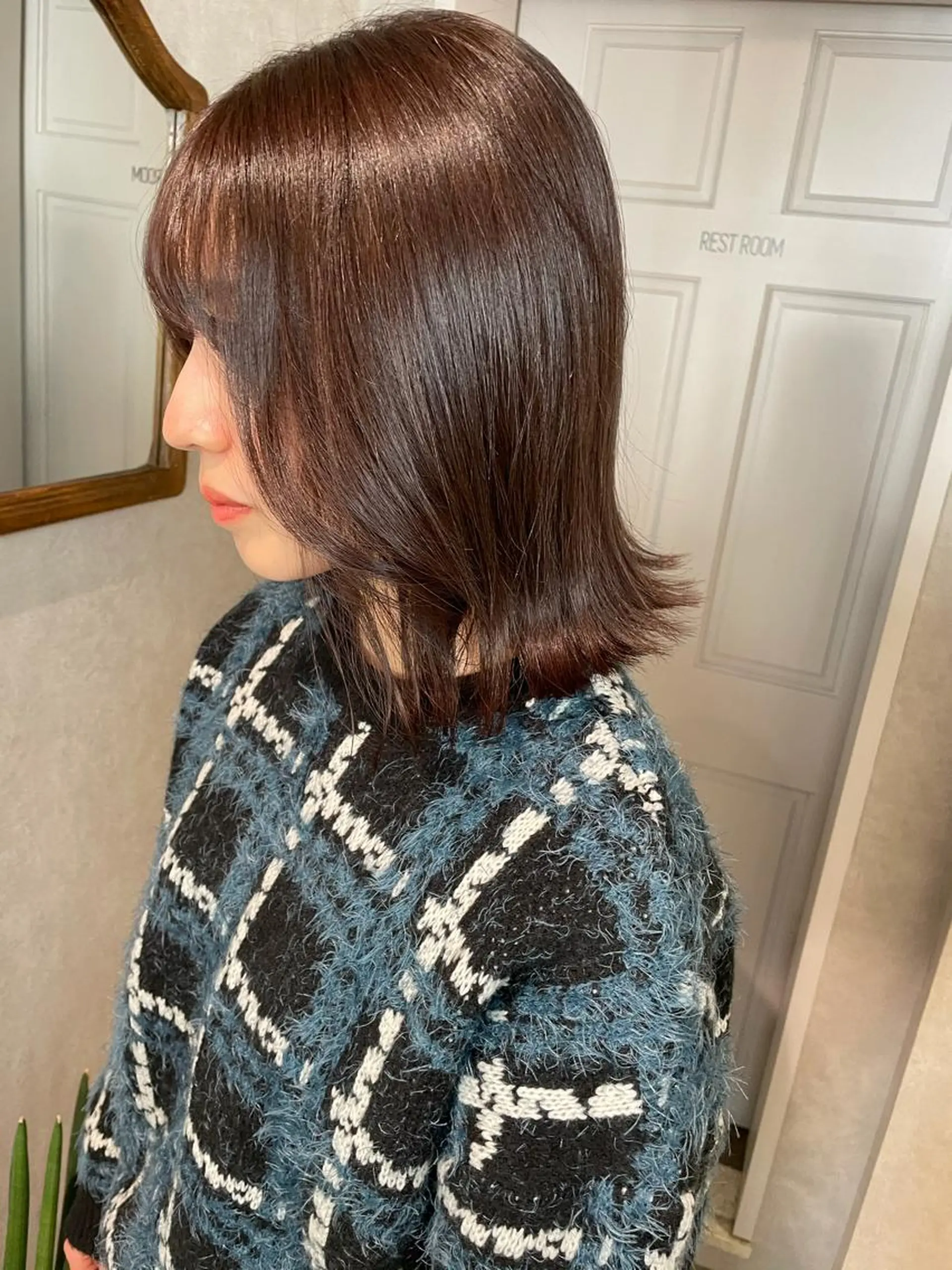 ミディアム カラー ブラウンカラー トリートメント ヘアカラー ナチュラル透明感🌱 小山美樹子のヘアスタイル