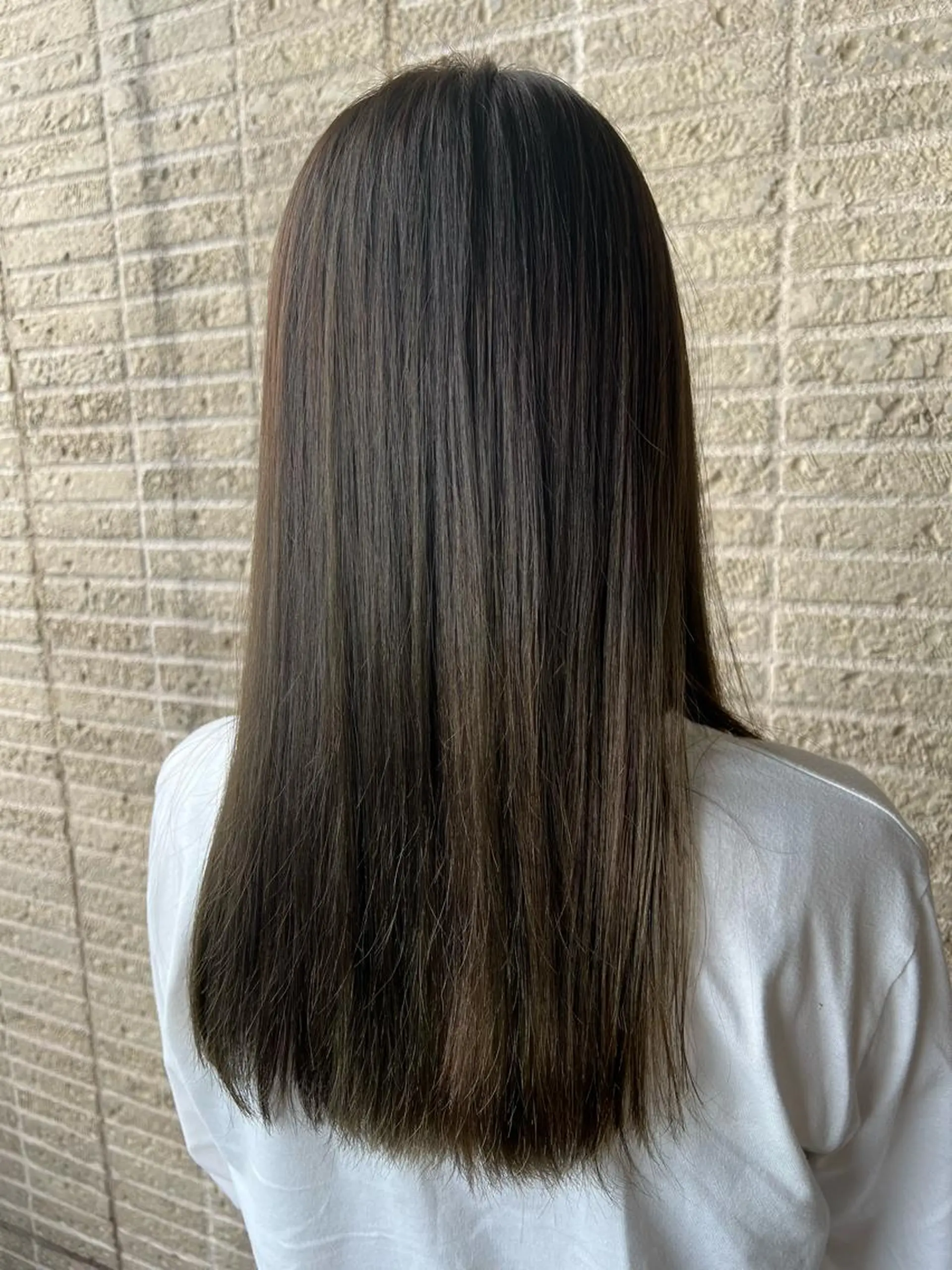 ロング カラー パーマ ヘアアレンジ グレージュ カーキグレージュ ロング カット ヘアカラー トリートメント 加藤 綾華のヘアスタイル