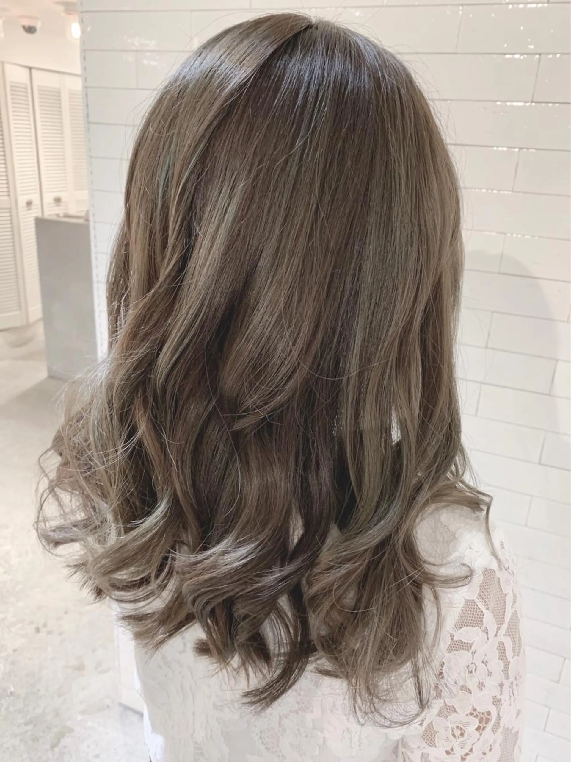 セミロング カット ヘアカラー トリートメント ヘアセット 坂本 なつきのヘアスタイル