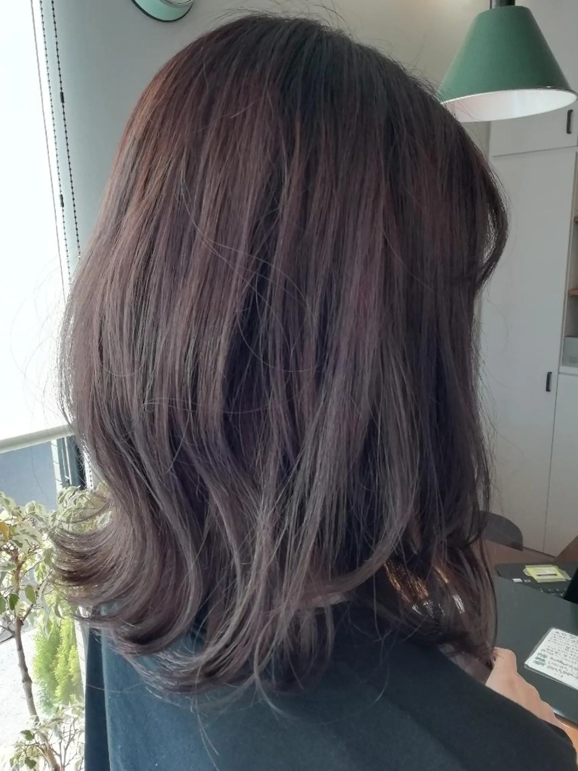 カラー ブルーカラー ヘアカラー トリートメント 堀 望美のヘアスタイル