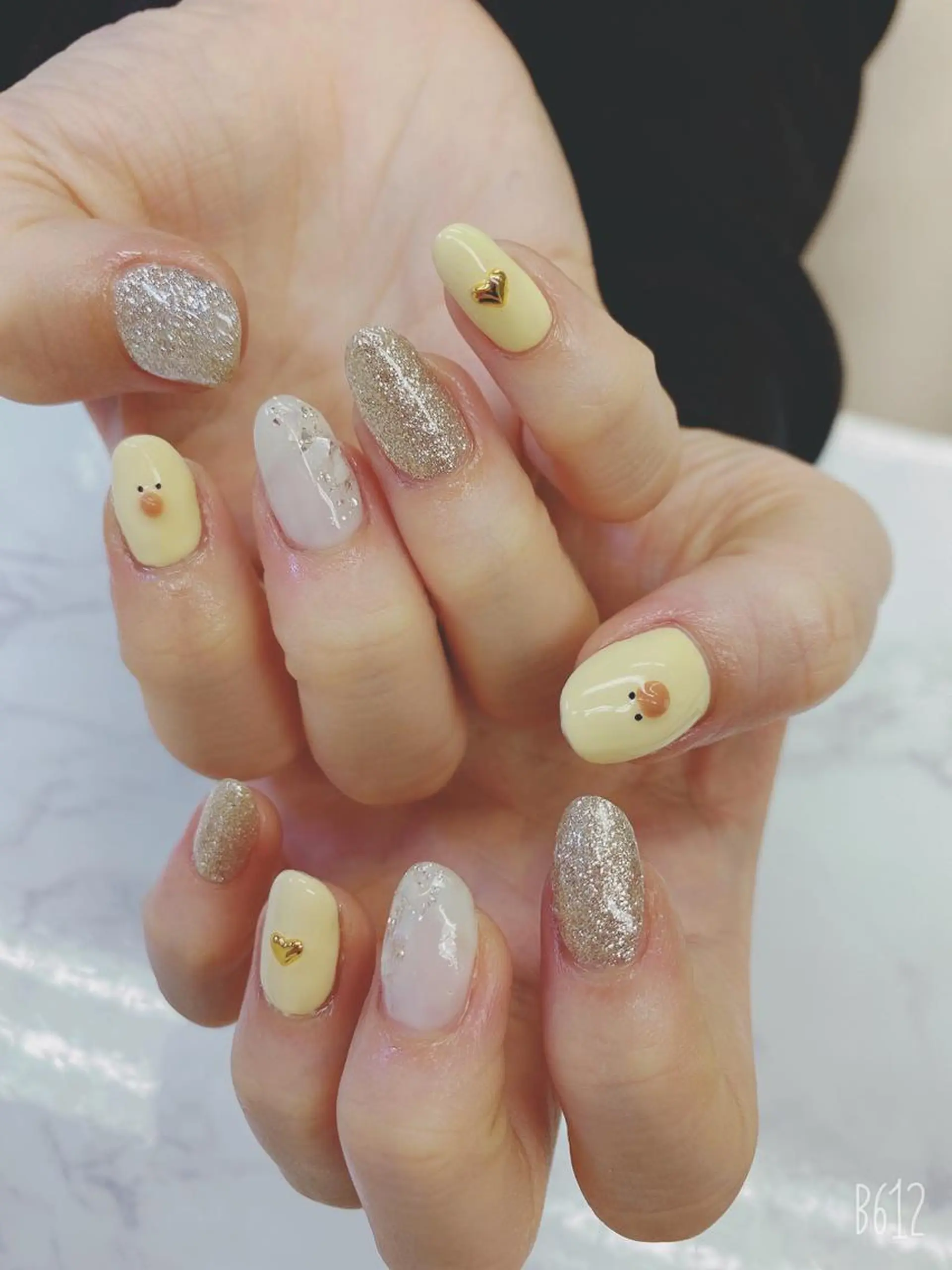 ショート ハンドネイル JNA認定講師🌸 RIEのネイルデザイン