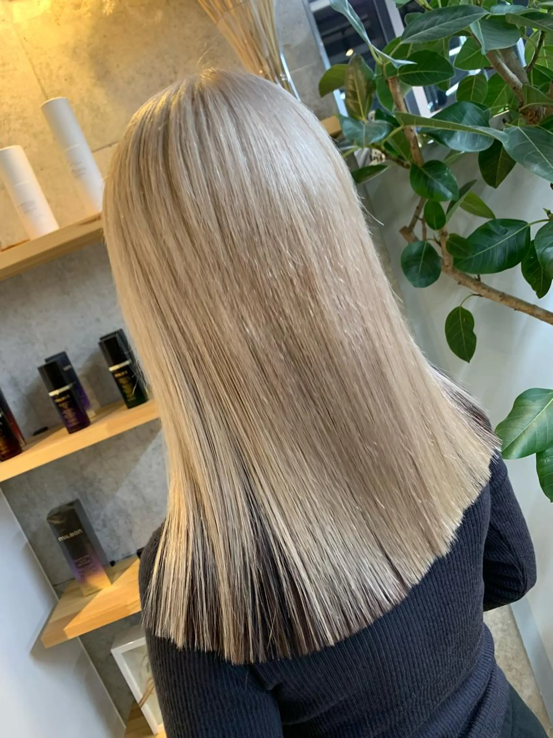 セミロング カラー ヘアカラー トリートメント 天野 開のヘアスタイル