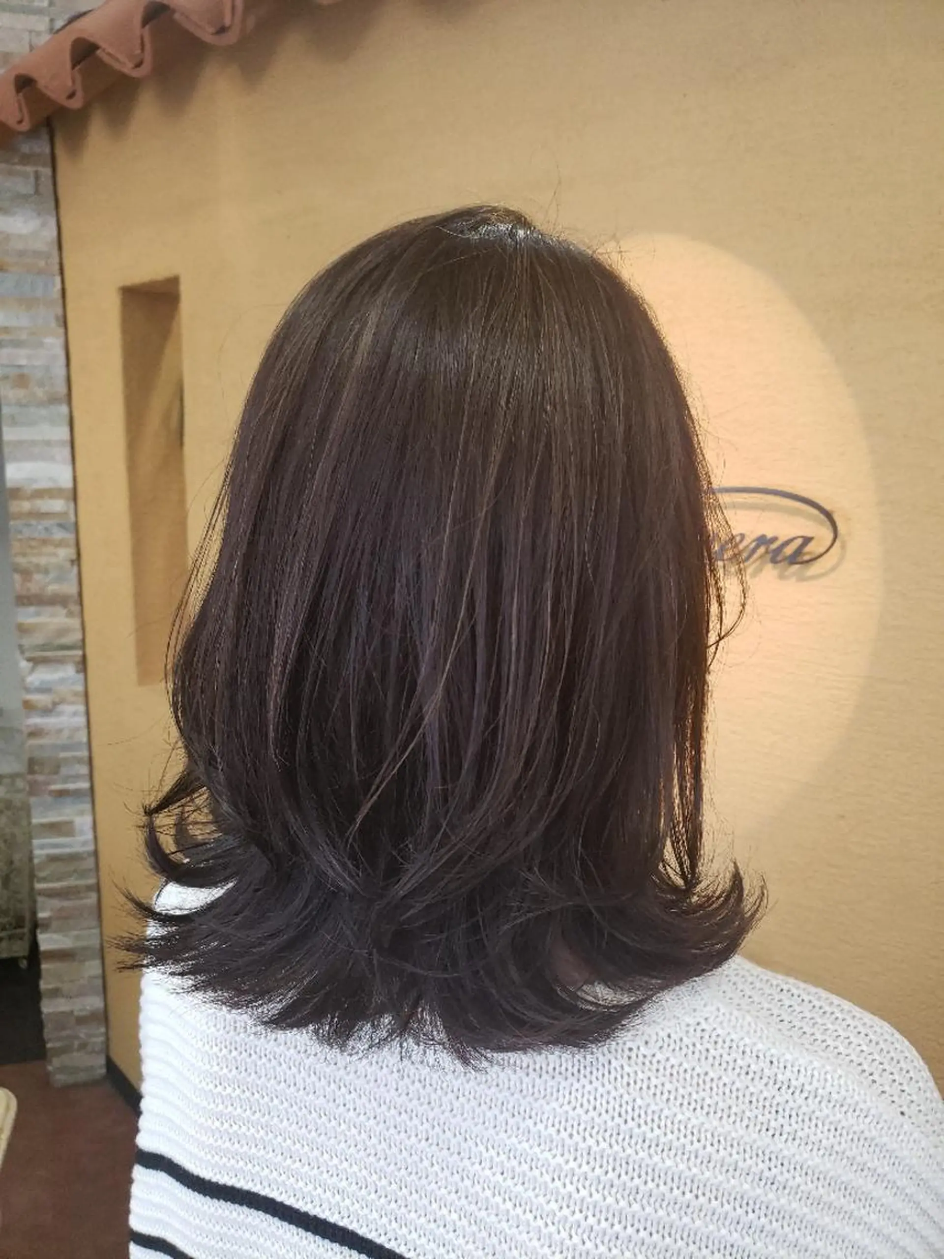 セミロング 松原 美香のヘアスタイル