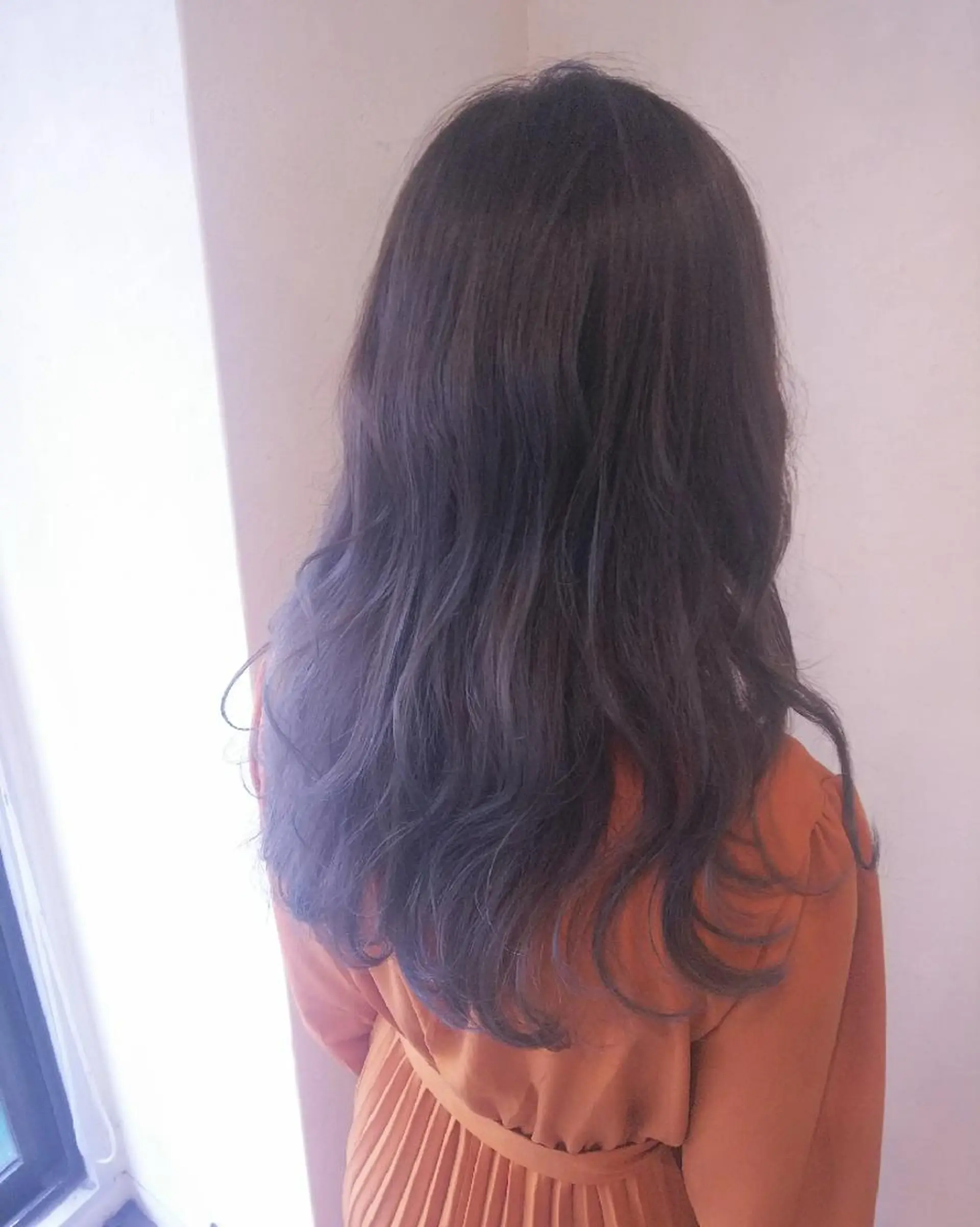 ロング カラー アッシュ JIL BLAN 京都所属・RU RIのヘアスタイル