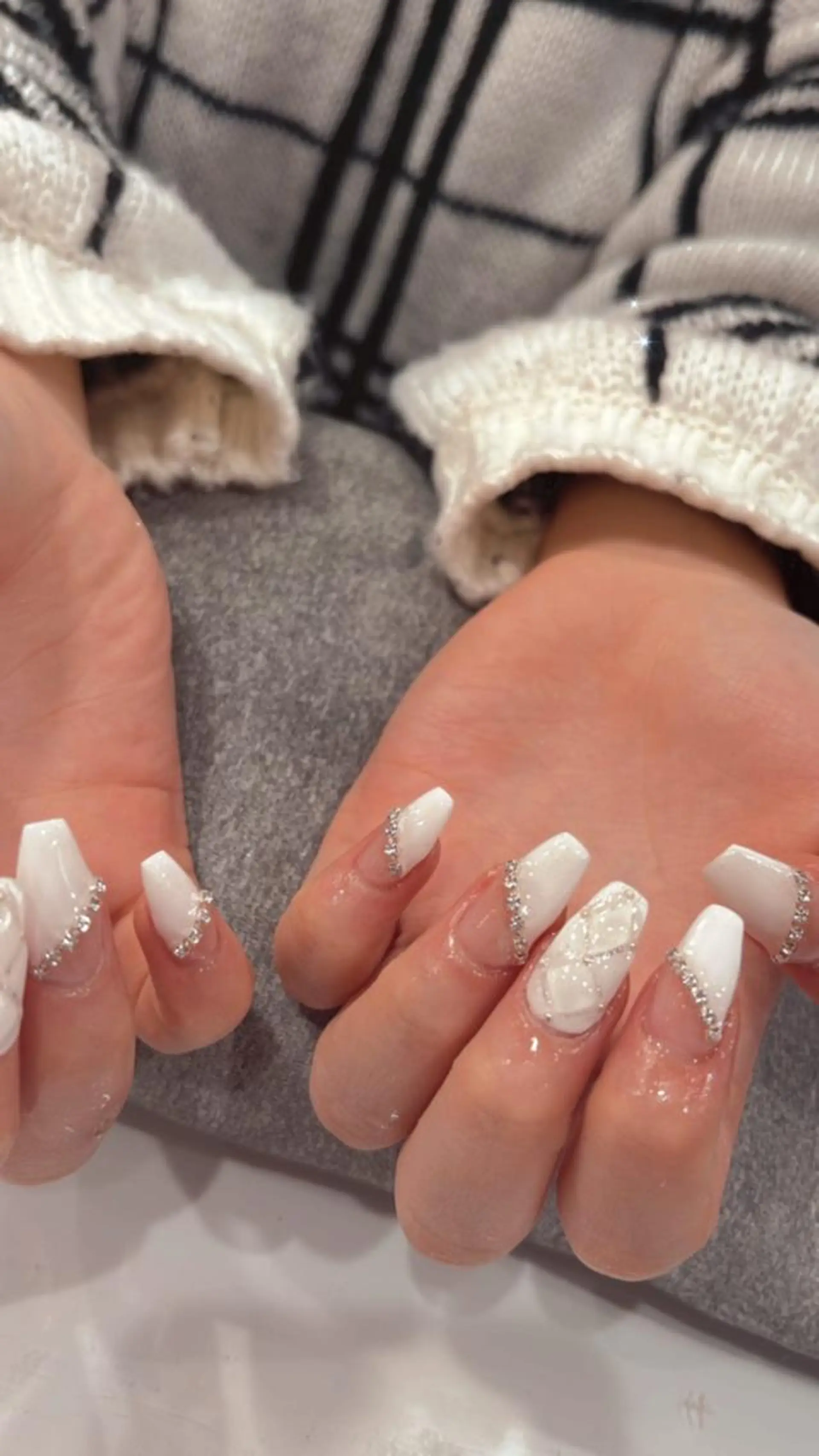 ネイル キラキラネイル 冬ネイル クリスマス wooone所属・鶴橋wooone nail.rieのネイルデザイン