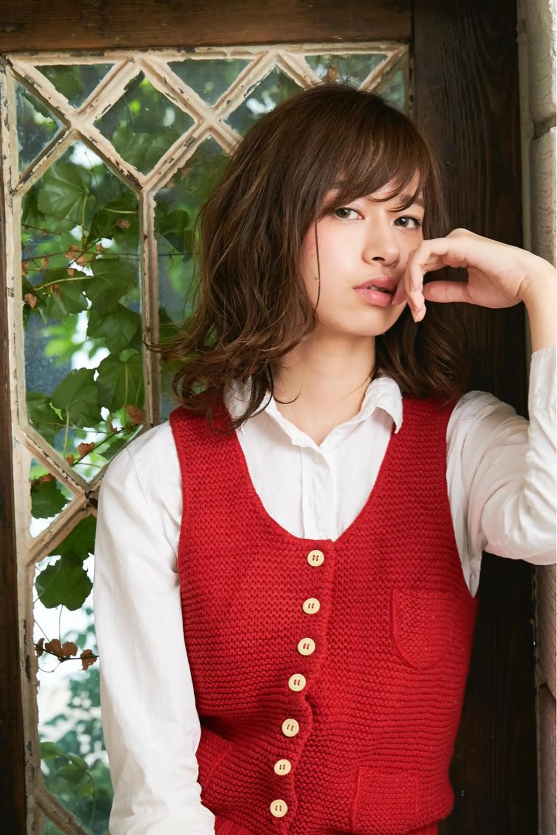 ミディアム 所渉/韓国レイヤー /ウルフカットのヘアスタイル