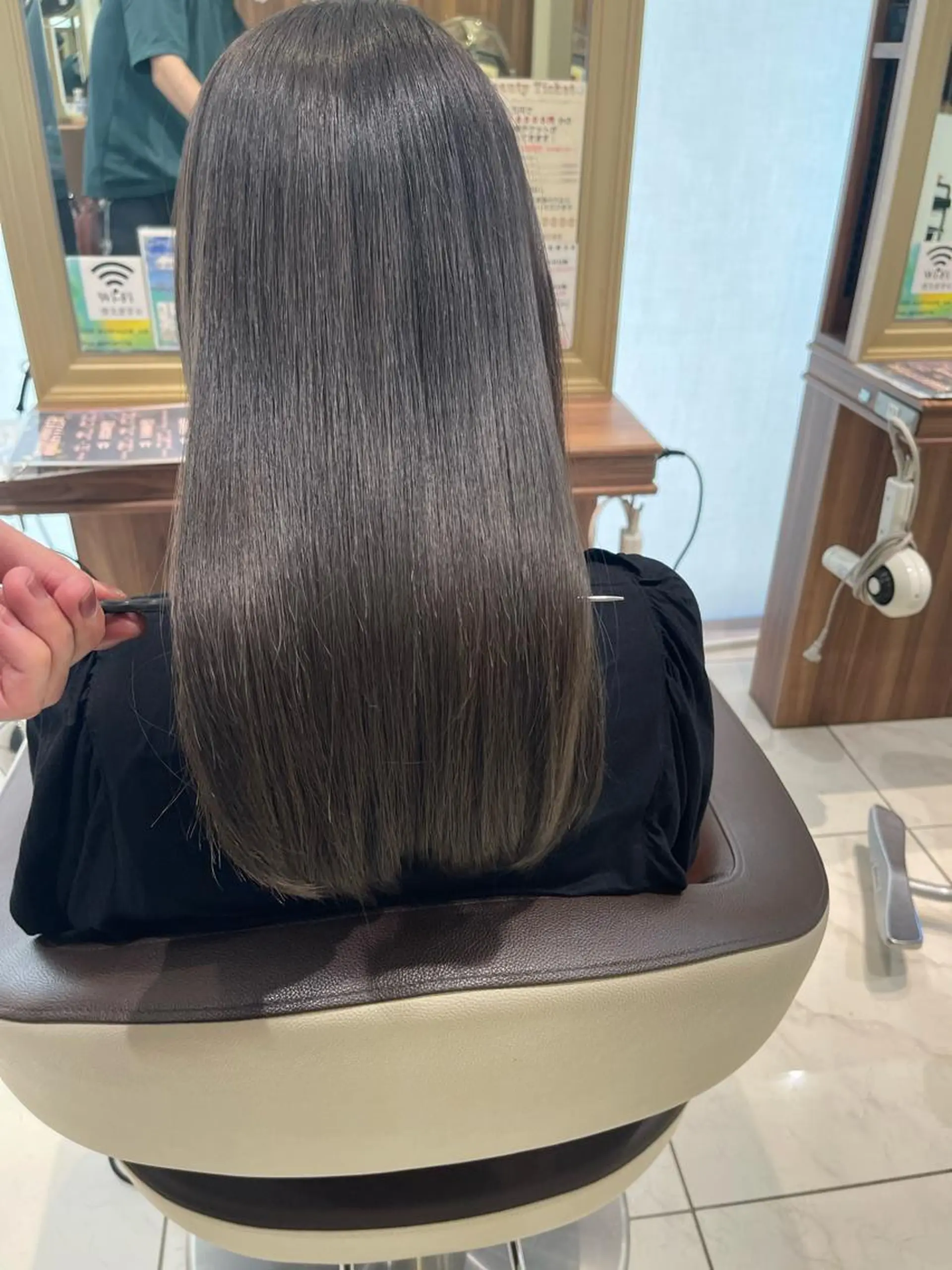 ミディアム カラー 髪質改善ヘアエステ専門サロン　ReLife所属・〜 内山〜のヘアスタイル