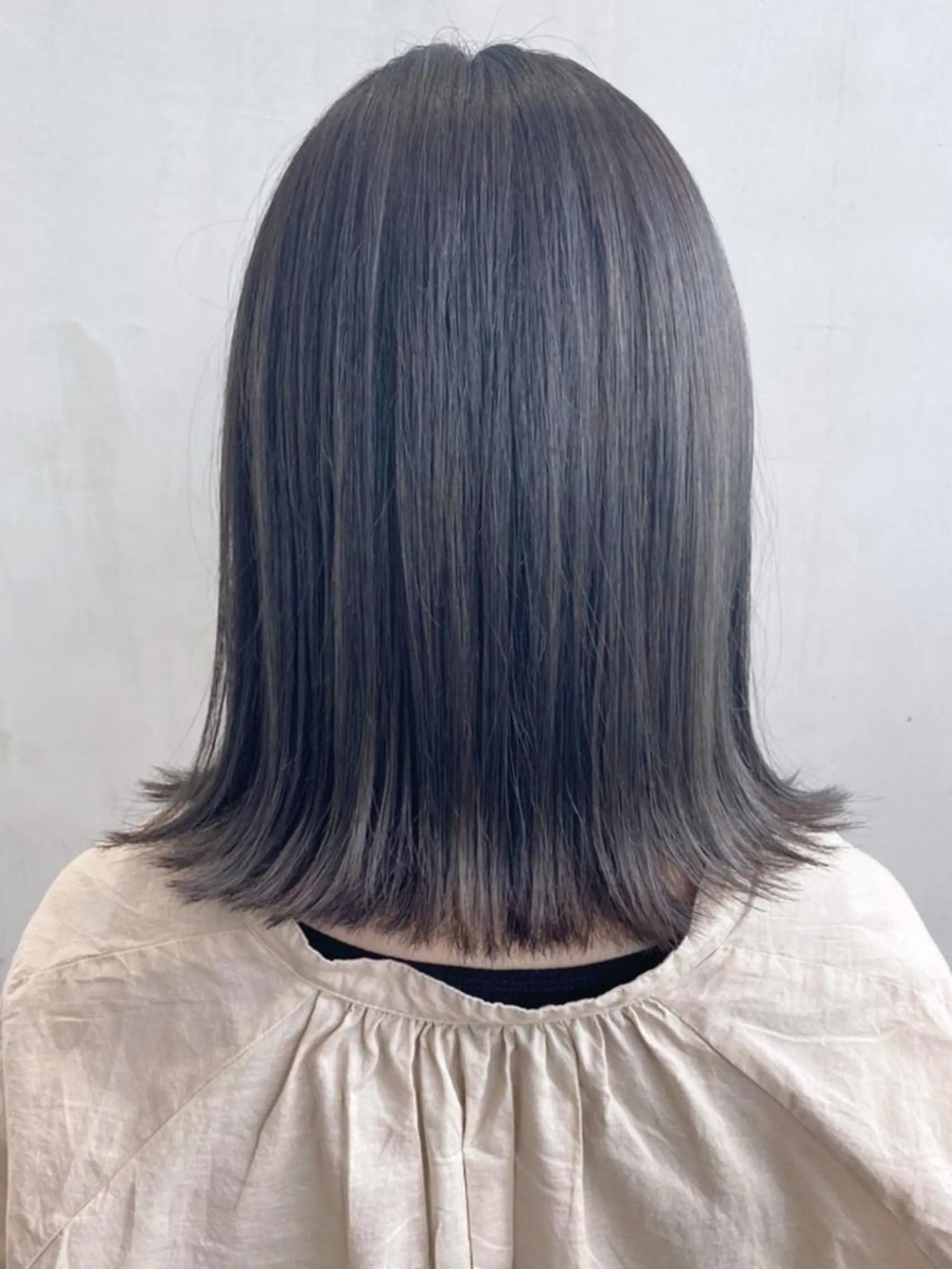 ミディアム カラー ヘアアレンジ パーマ ブルーカラー ブルージュ ボブ ITbyALBUM 浦和店のヘアスタイル