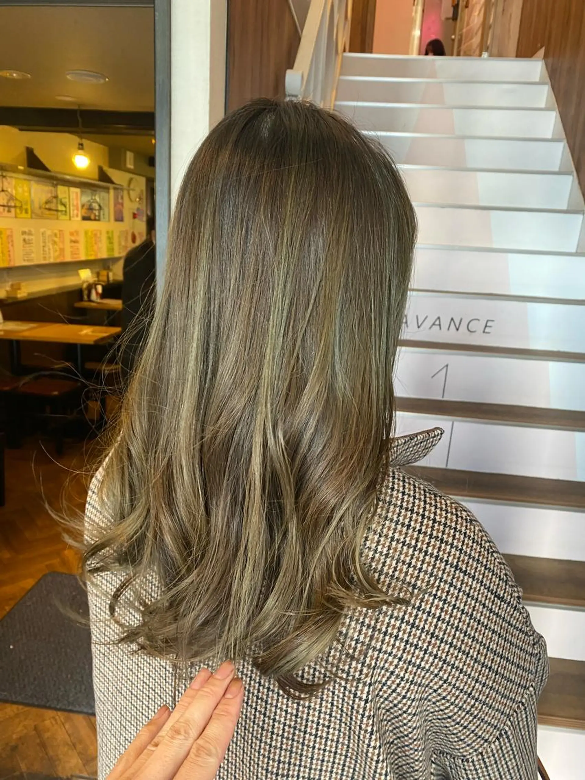 ロング カラー ヘアアレンジ アディクシーカラー アッシュ 黒髪 ブルーカラー ブルーブラック カット ヘアカラー トリートメント 【暗め透明感カラー】 【インナー】小島良太のヘアスタイル