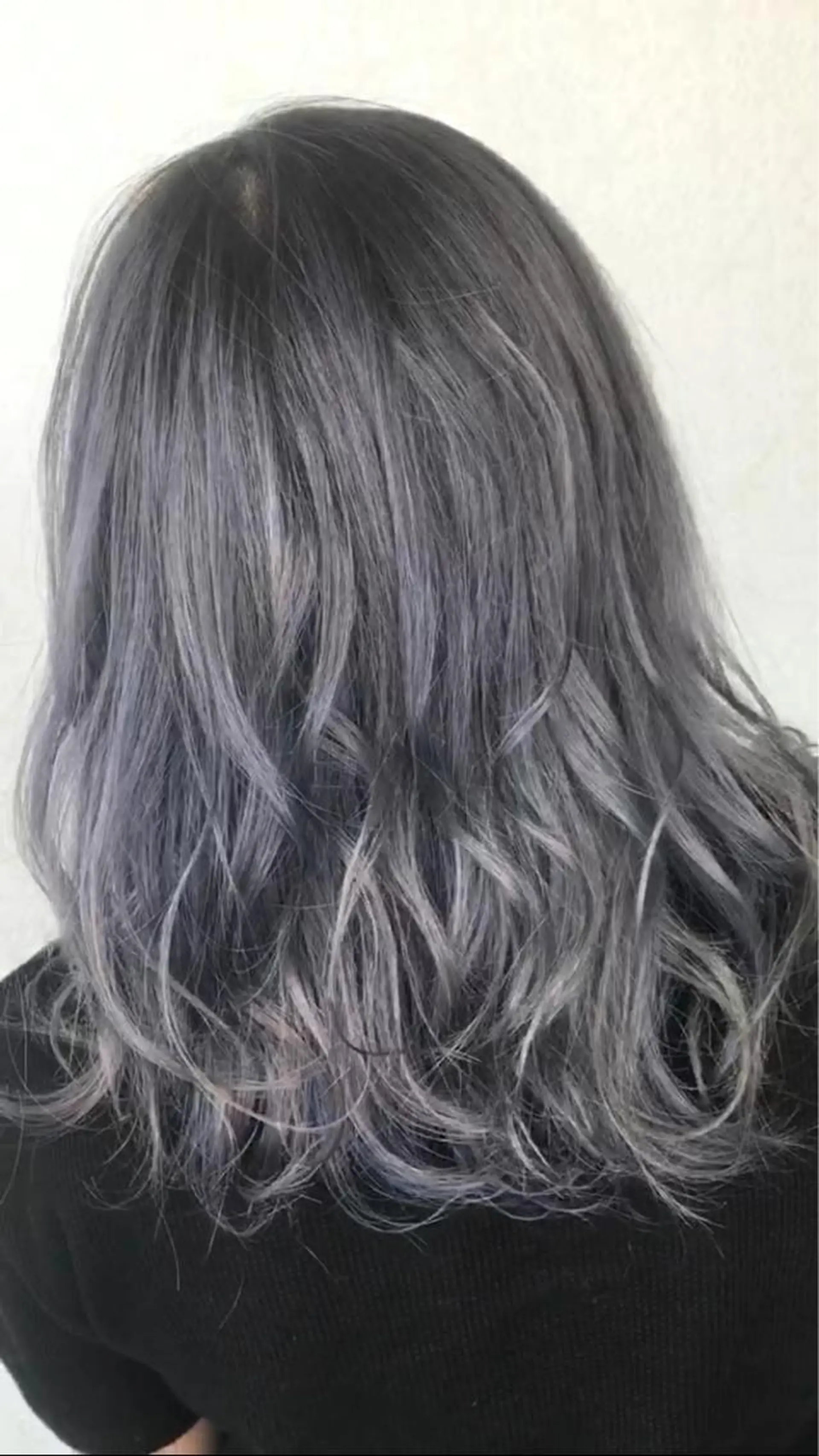 カラー グレージュ ラベンダーカラー ラベンダーグレージュ ラベンダーグレー ヘアカラー トリートメント 豊田 恭平のヘアスタイル