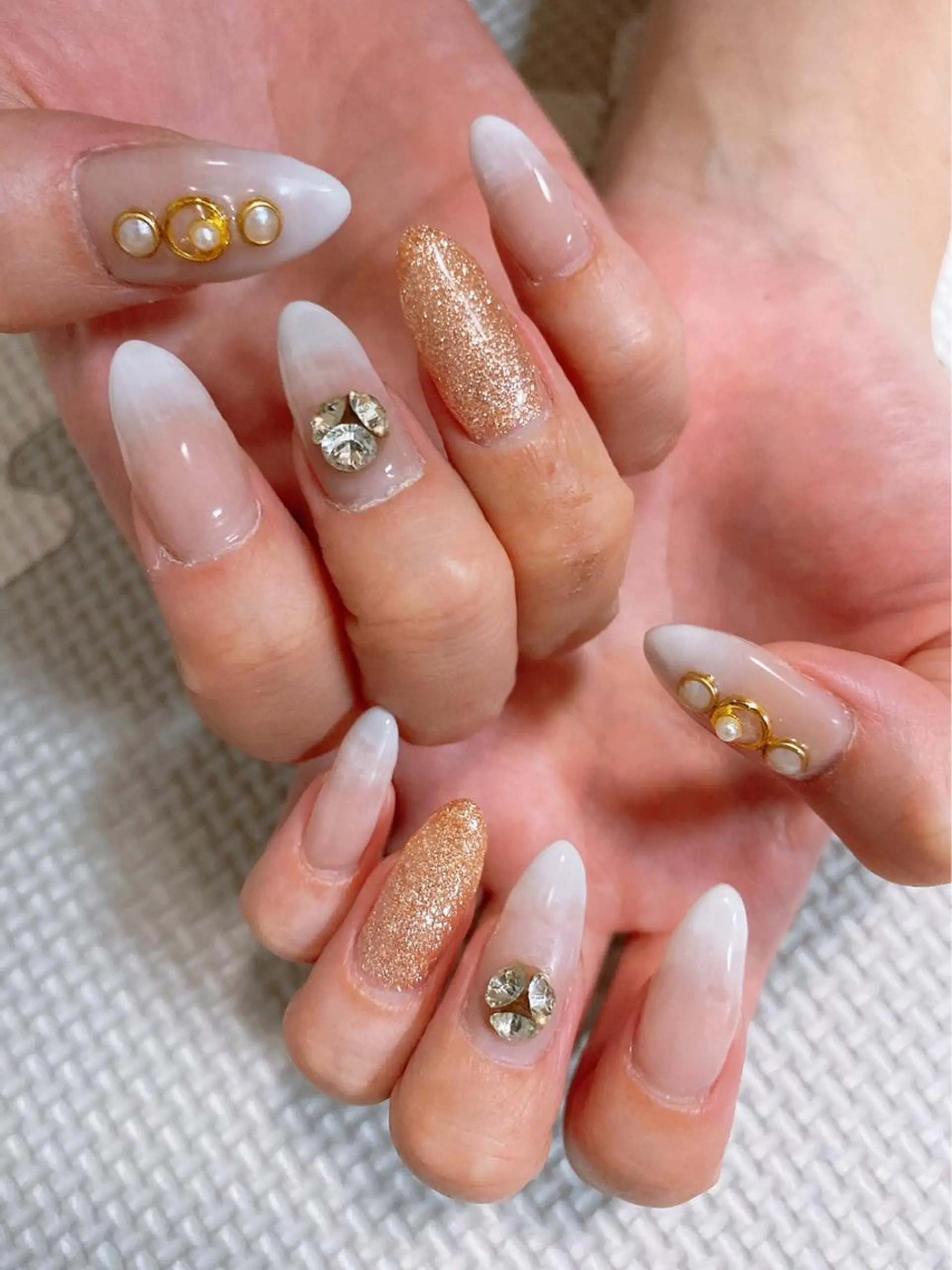 ネイル 持ち込み 奥園 良恵のネイルデザイン