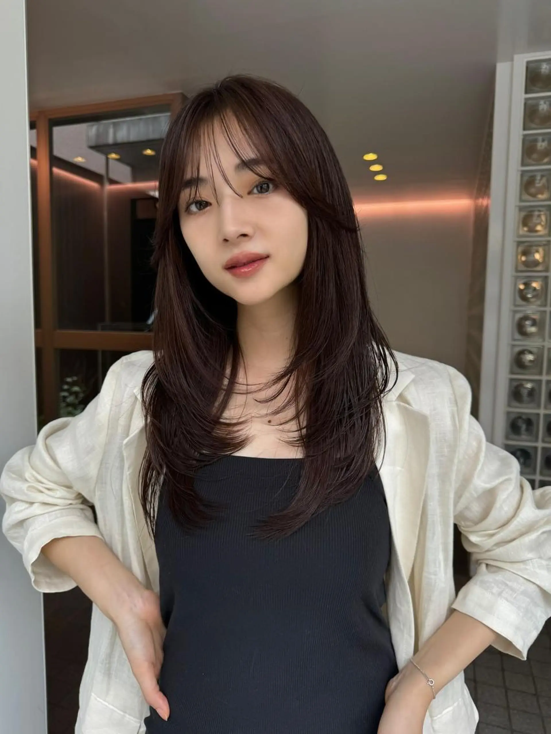 セミロング カラー カット ヘアカラー レイヤー/パーマ 透明感カラー倉持弘人のヘアスタイル