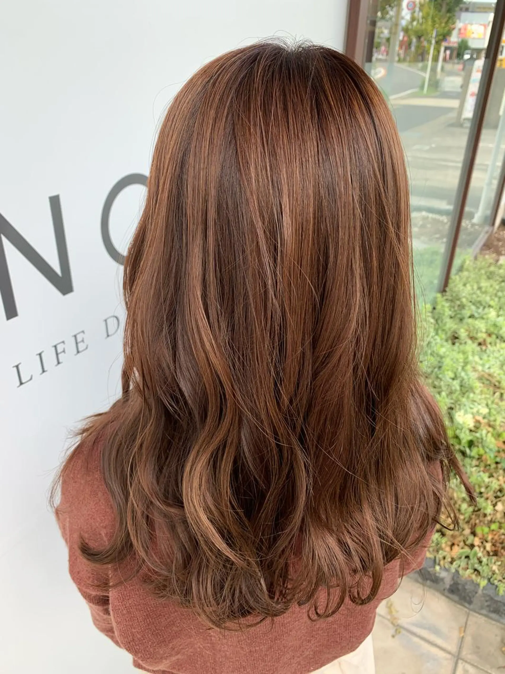 ロング ピンクブラウン 譜久島 かりんのヘアスタイル