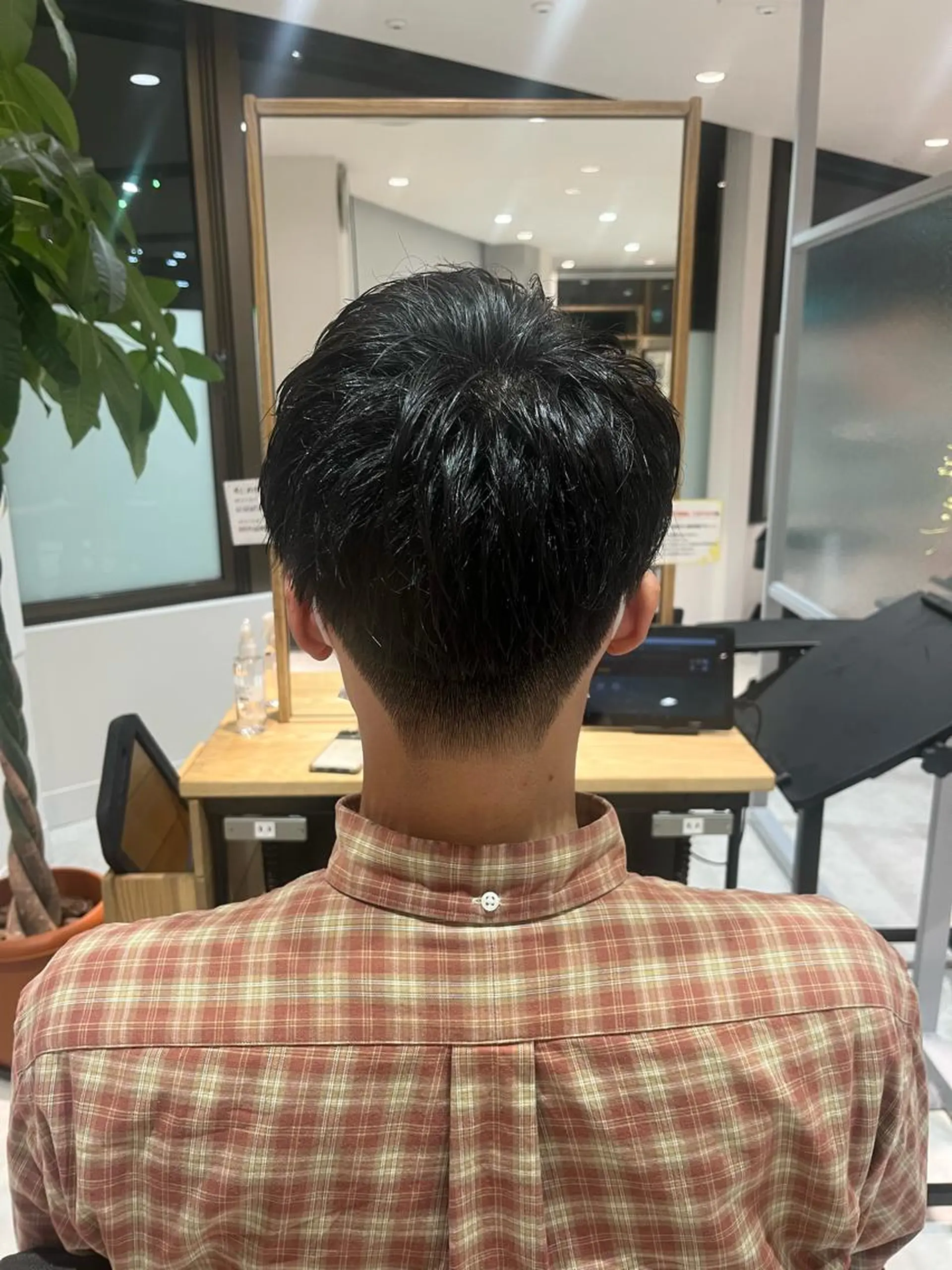 メンズ カット 清水 men'sパーマ特化のヘアスタイル