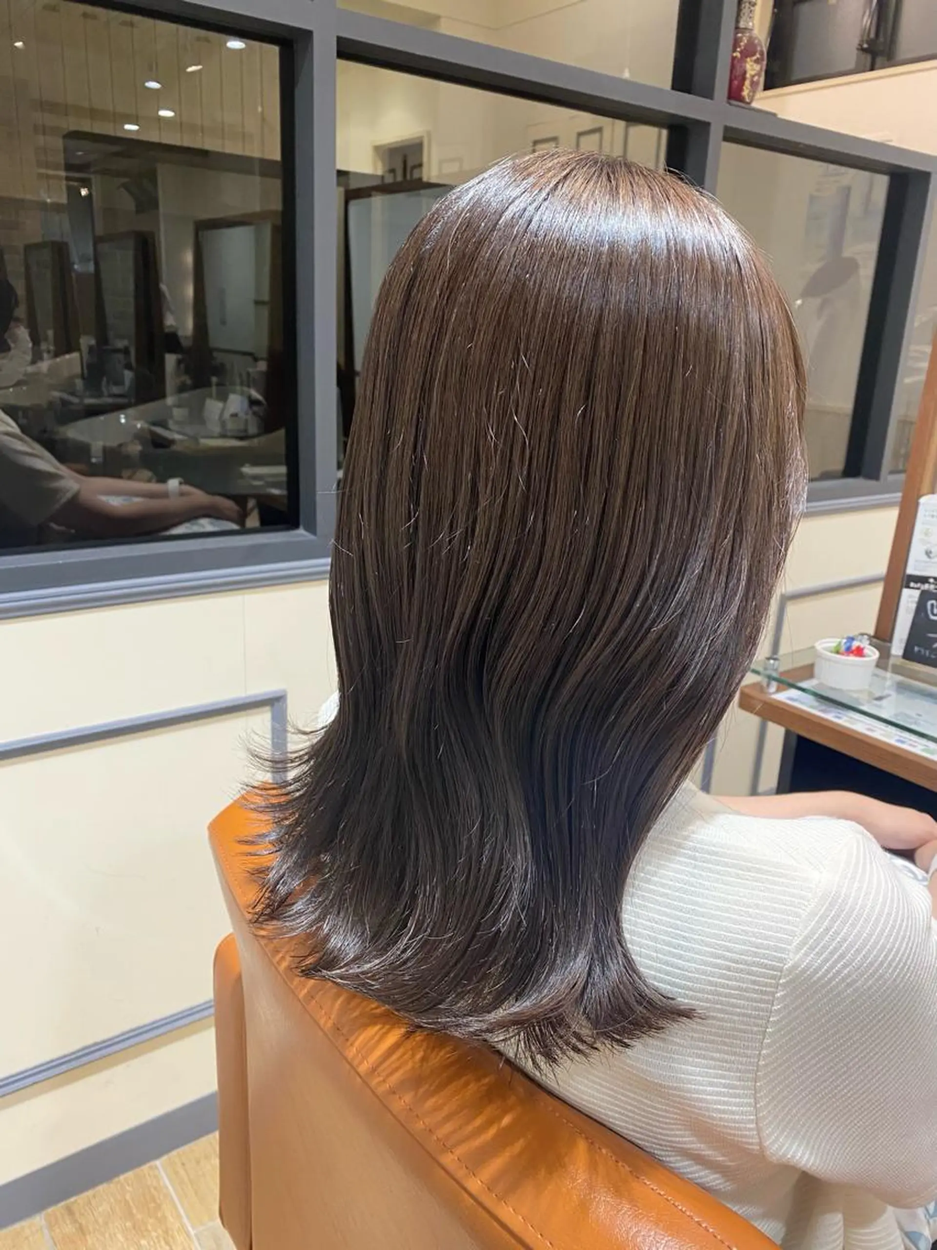 ミディアム 宮内 真乃のヘアスタイル