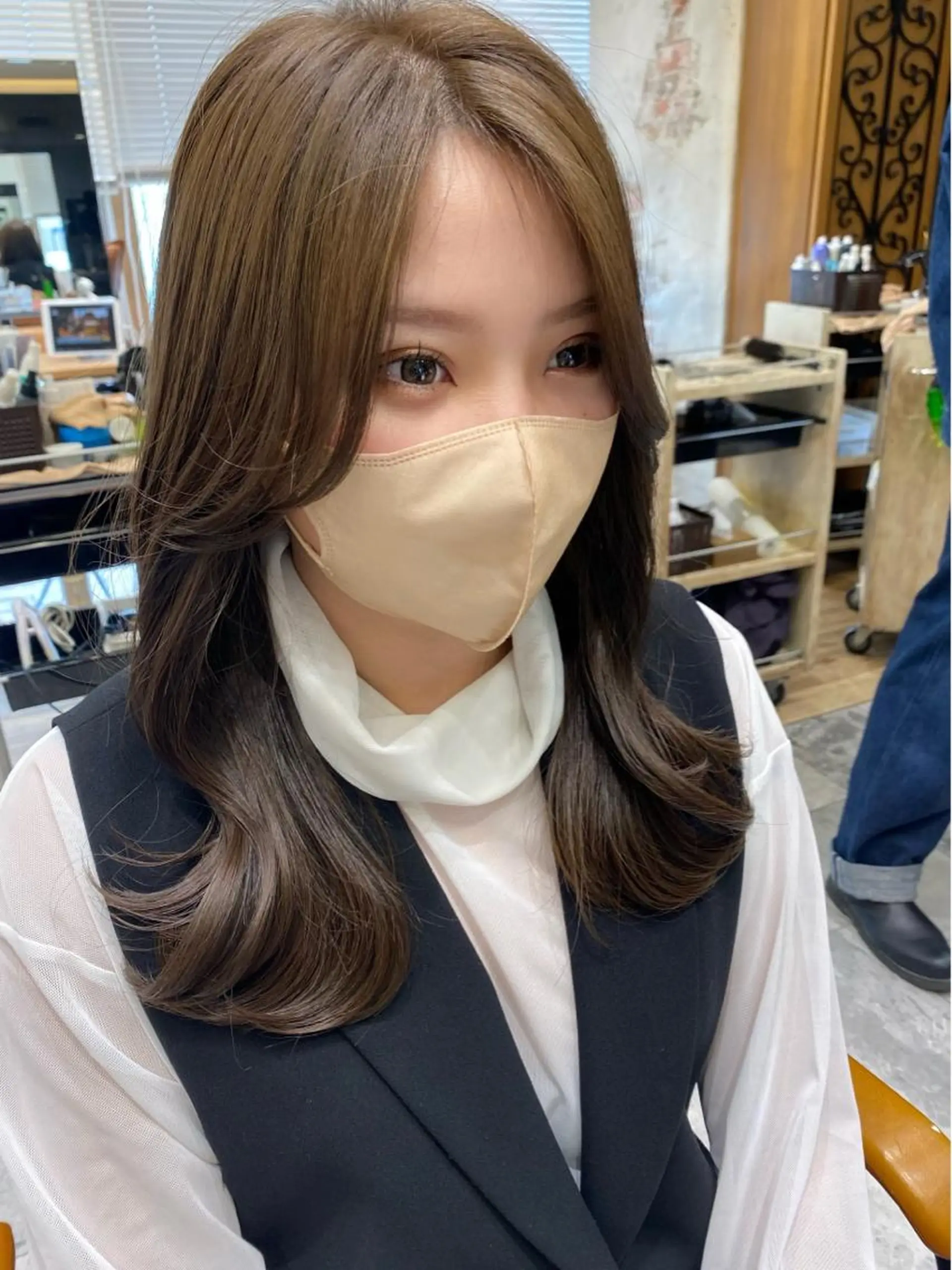 セミロング カラー ベージュカラー ブラウンカラー ブラウンベージュ くびれヘア 顔周りカット カット ヘアカラー トリートメント 顔周り/くびれヘア 韓国ヘア💕風間るなのヘアスタイル