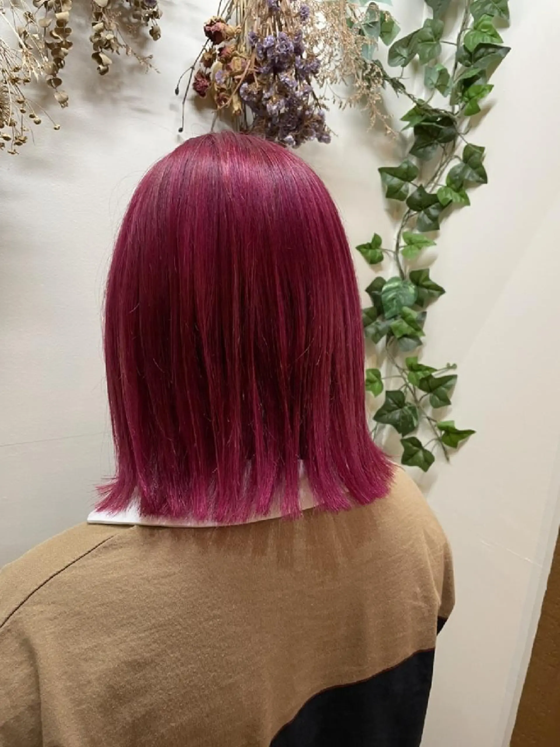 ミディアム カラー ピンクカラー 足立 悠輔のヘアスタイル