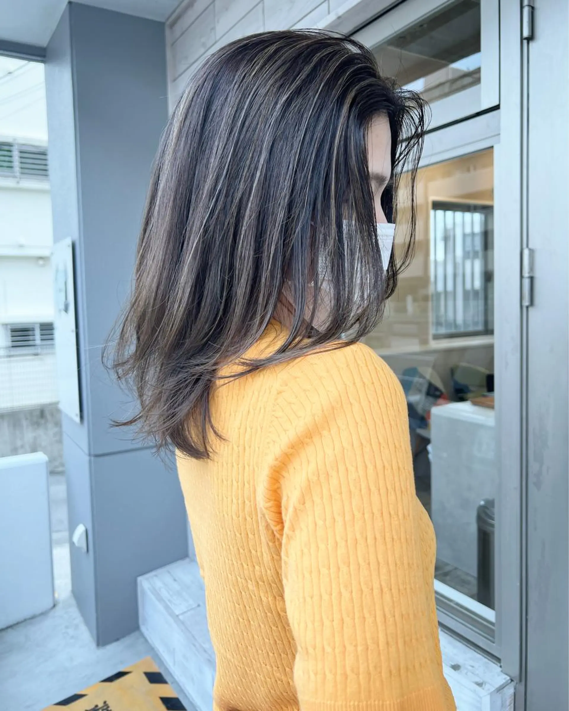 ミディアム カラー ハイライトカラー ハイライト テトネ タカシのヘアスタイル