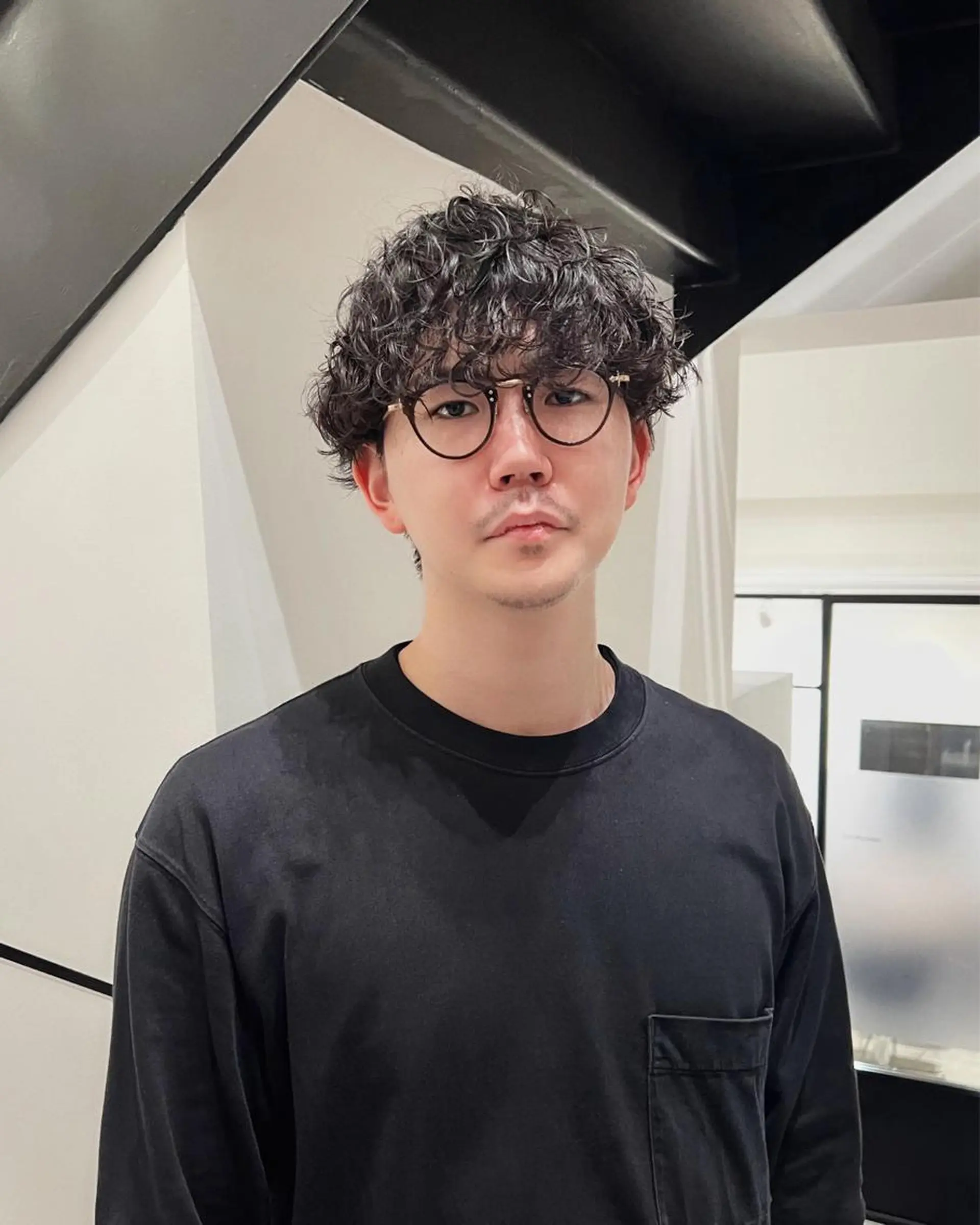 パーマ メンズ メンズパーマ カット パーマ Qin shaire salon 原宿verno店所属・【センターパート】 ETO／江藤翼の眉毛・アイブロウイメージ