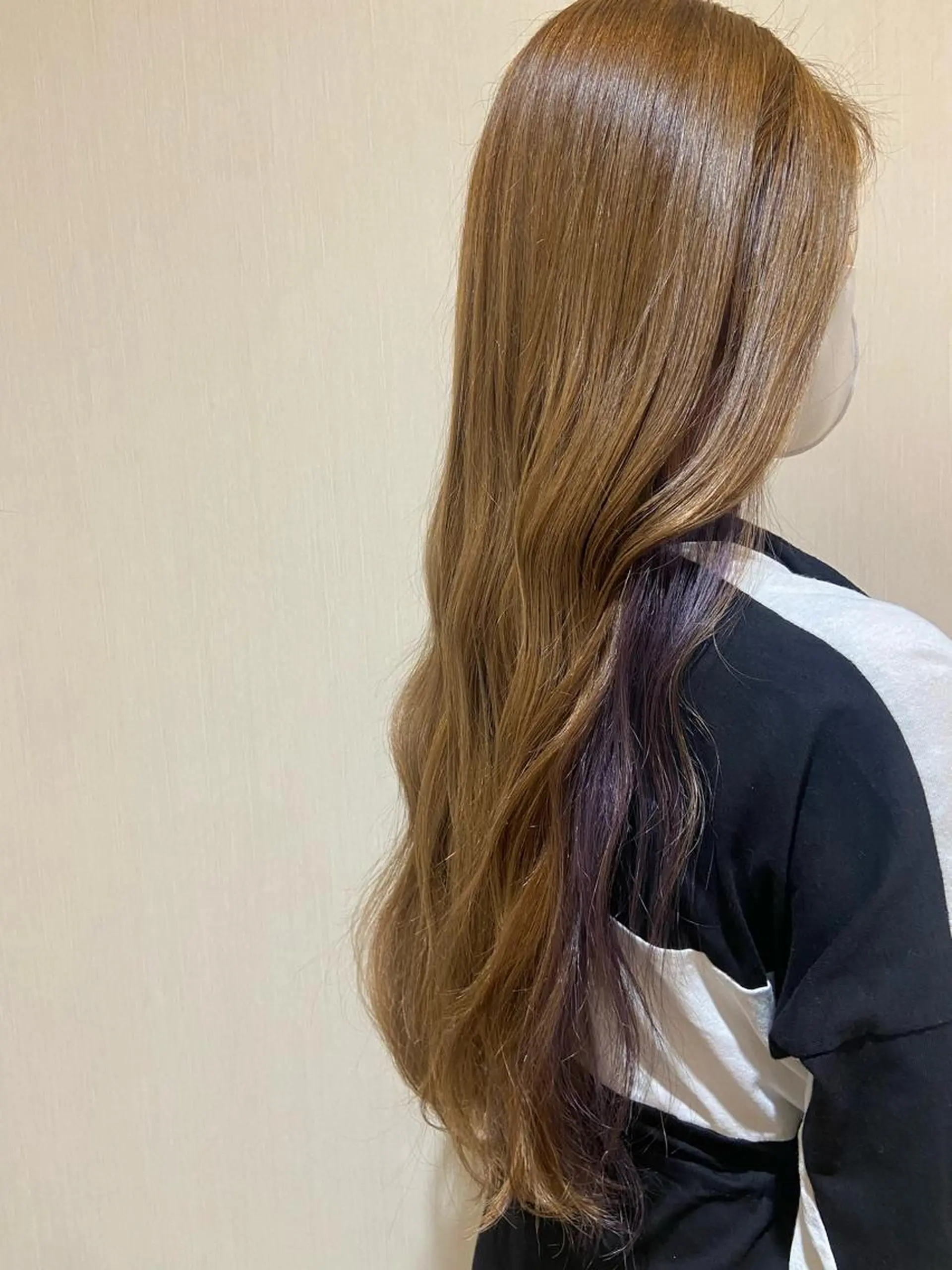 ロング カラー ベージュカラー インナーカラー ヘアカラー 🦋髪質改善🦋 眞井琴美のヘアスタイル
