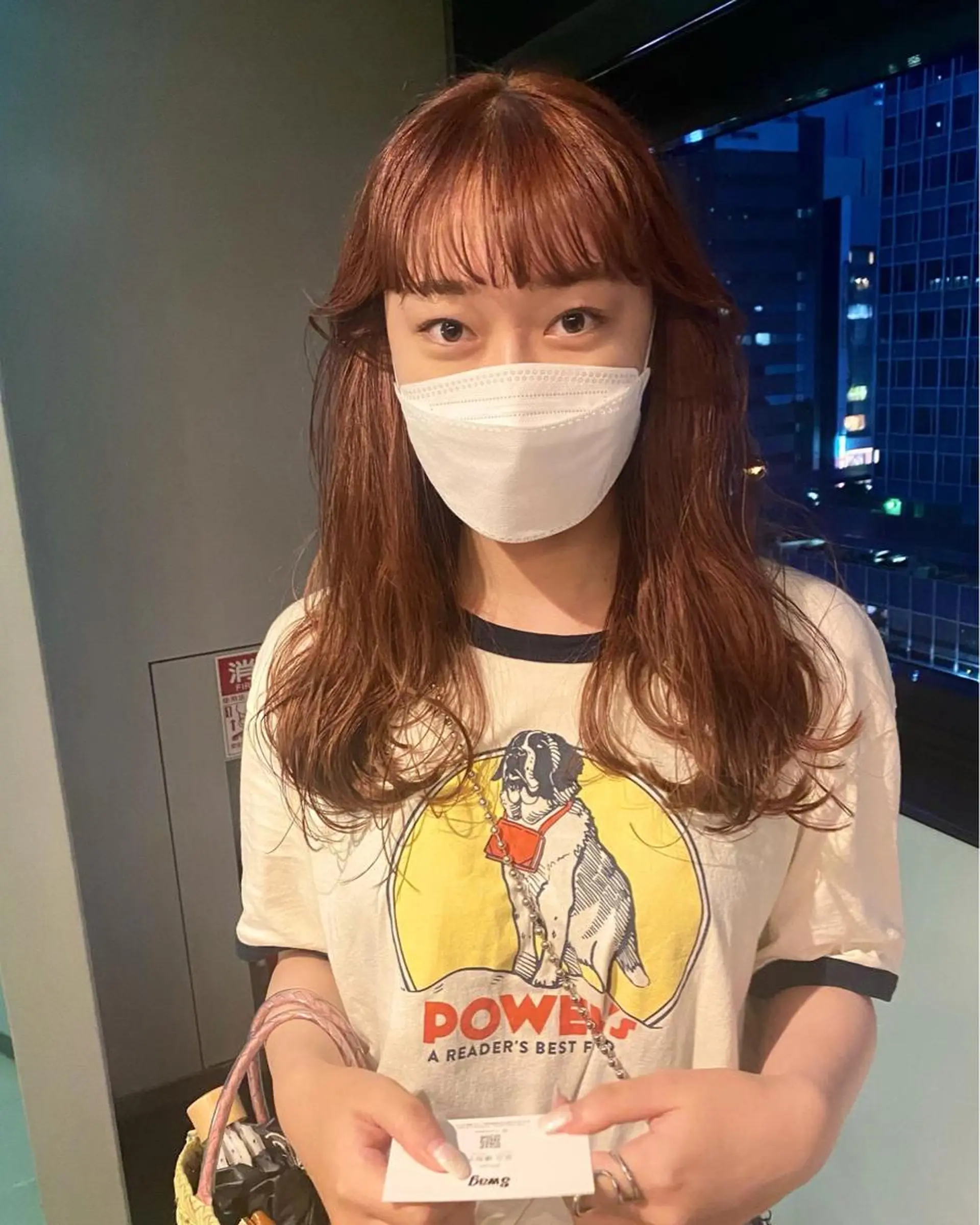 ロング 髪と音処　マトぺ所属・デザインカラー/ボブ ブリーチカラー/ユリのヘアスタイル