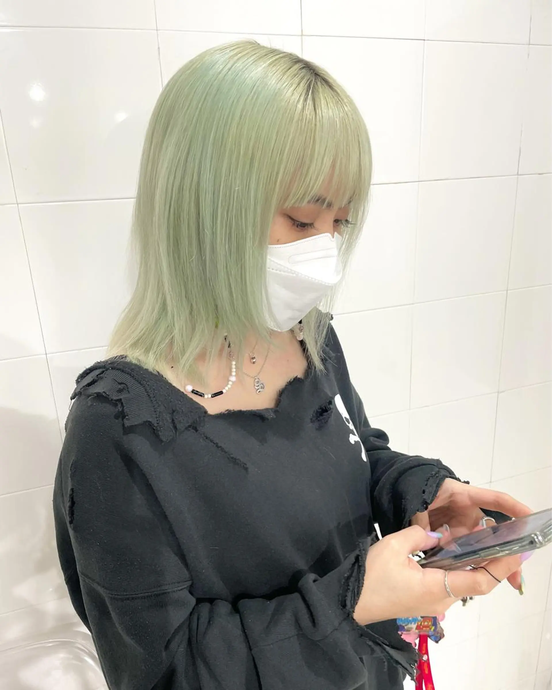 ミディアム カラー ヘアアレンジ ヘアカラー トリートメント ヘアセット SALOWIN原宿ash店所属・憧れの艶ハイトーンへ 🐈サイサキのヘアスタイル