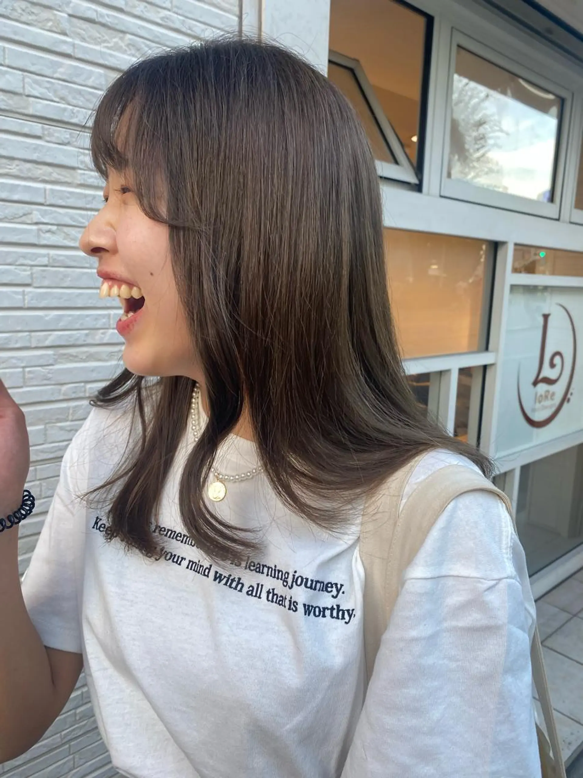 ロング カラー ベージュカラー 有馬ミク🌈 似合わせ美容師のヘアスタイル