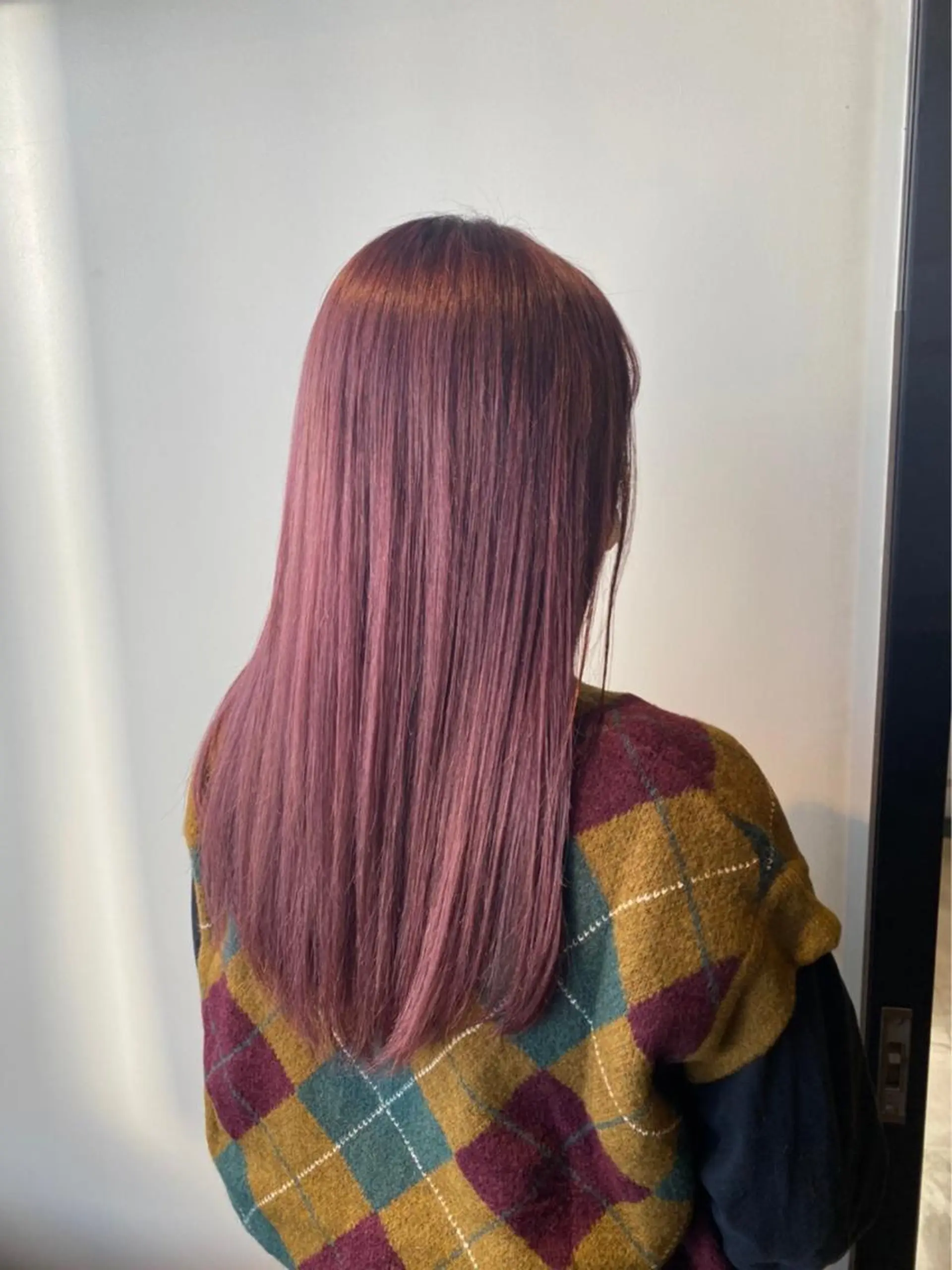 ロング カラー パーマ ヘアアレンジ 透明感カラー オレンジ ピンクカラー YEAU　PLUS所属・極上の艶髪 RINAのヘアスタイル