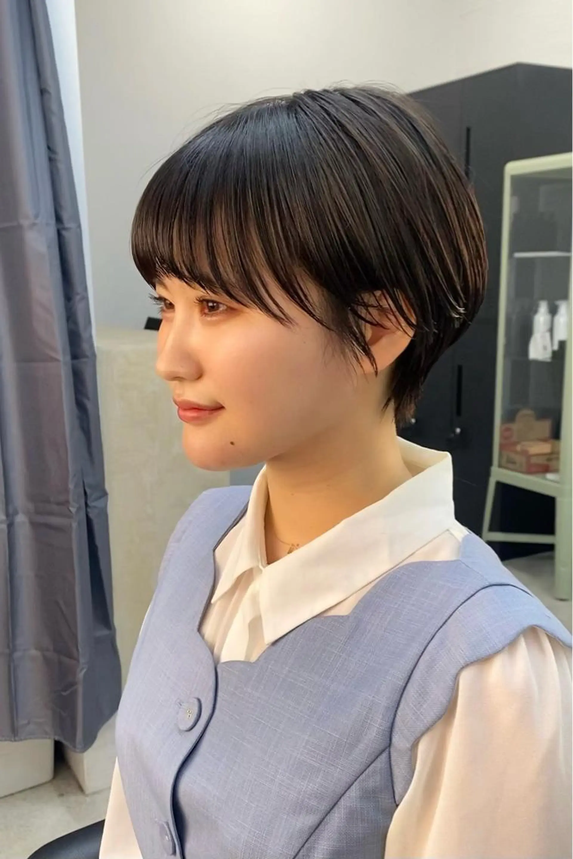 ショート カラー ネイル マツエク・マツパ アイブロウ カット ヘアカラー ハイライト、レイヤー カット/西梅田/中西のヘアスタイル