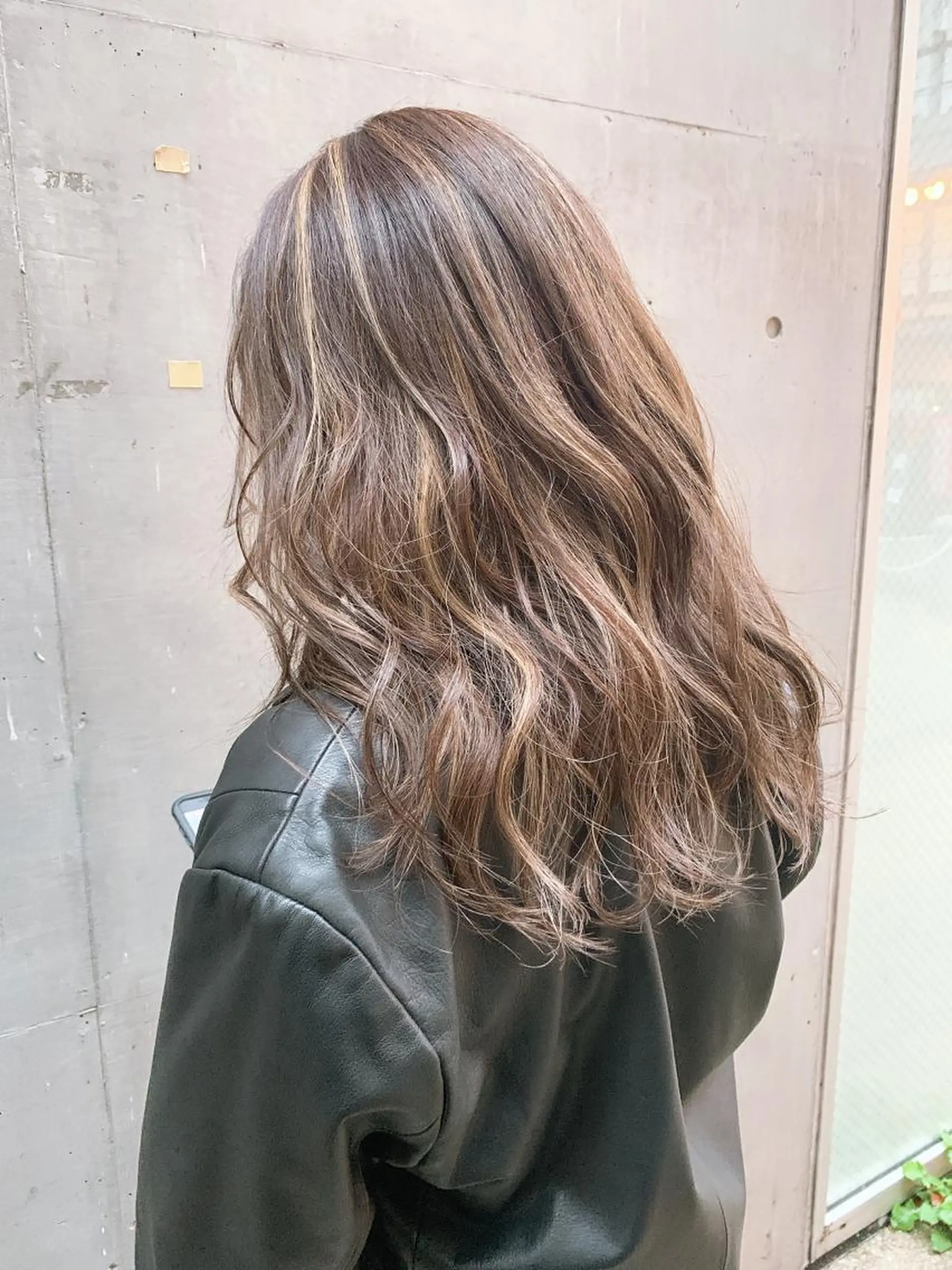 セミロング ルレイル　シェアサロン所属・坪井 彰吾のヘアスタイル