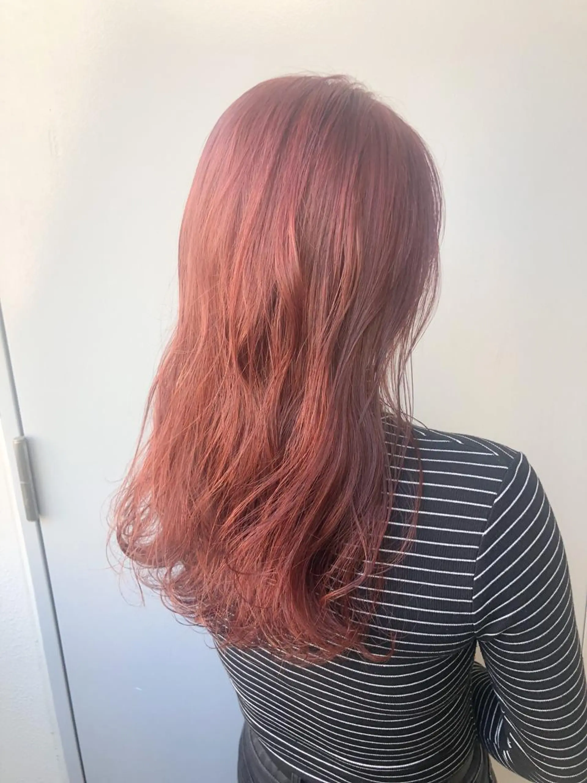 ロング カラー パーマ メンズ キッズ ネイル ボルドーカラー ピンクカラー ボルドー ピンク Rene'所属・当日予約⭕️ yuriのヘアスタイル