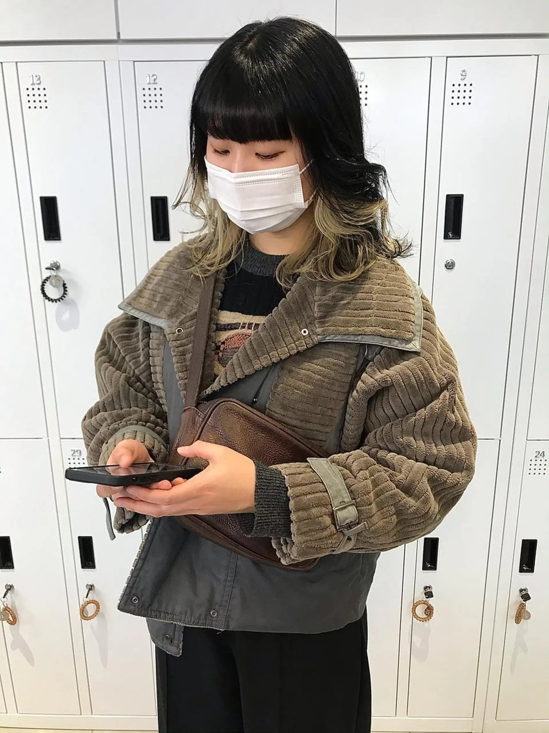 ミディアム カラー カット ヘアカラー パーマ 🇰🇷カルマパーマ kaito🇰🇷のヘアスタイル