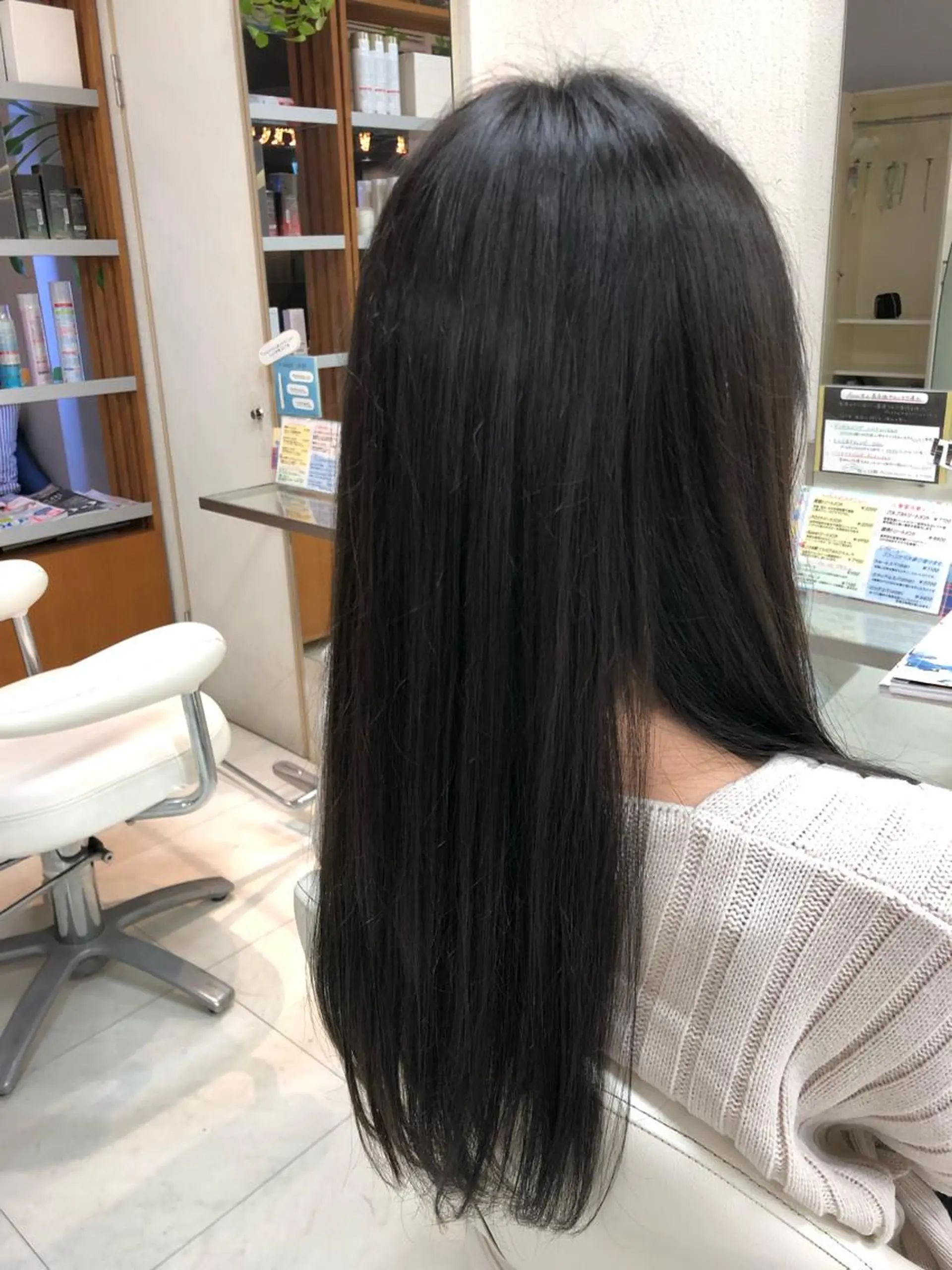 ロング 阿部 美咲のヘアスタイル