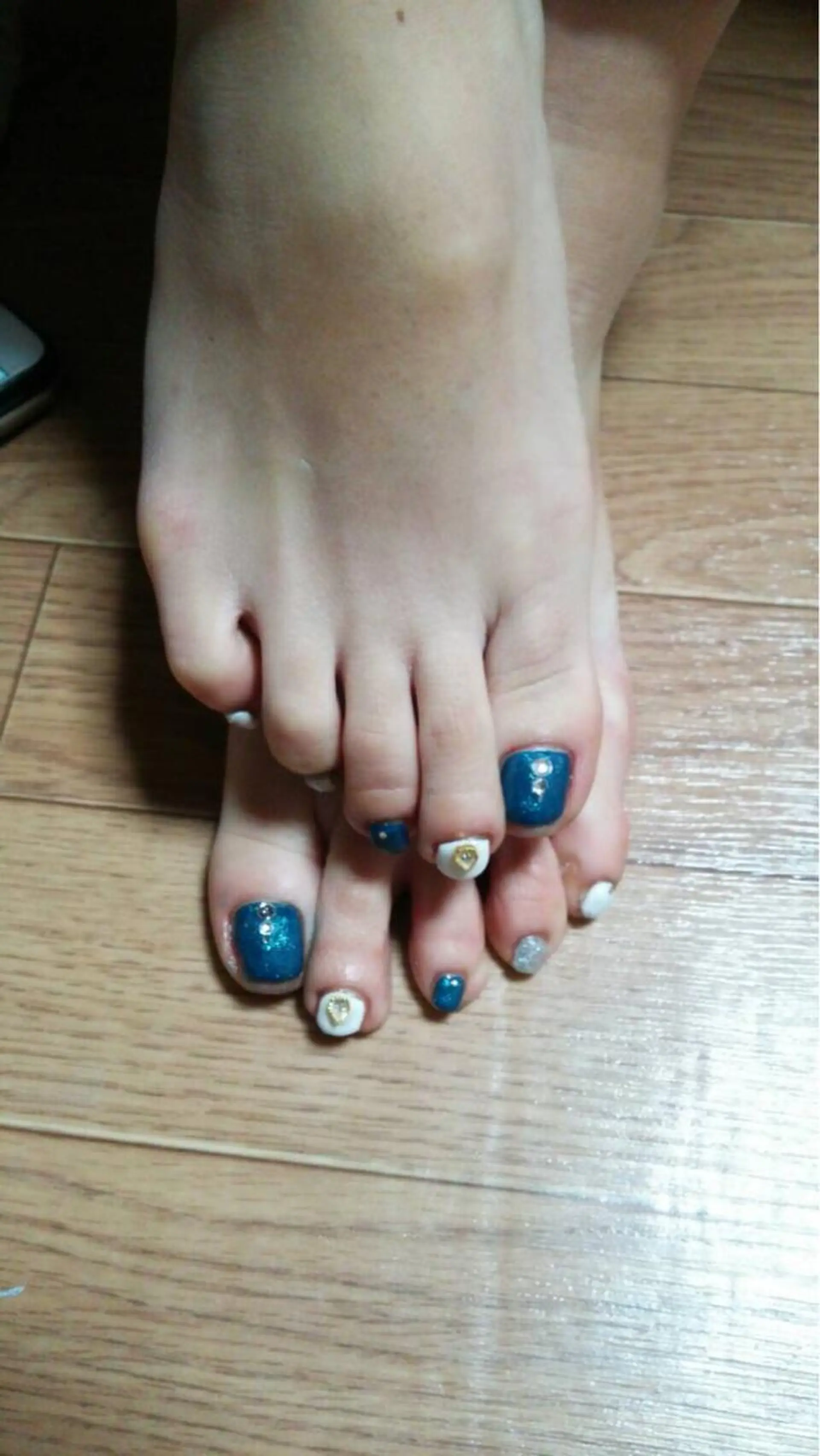 ネイル フットネイル 藤 あやのネイルデザイン