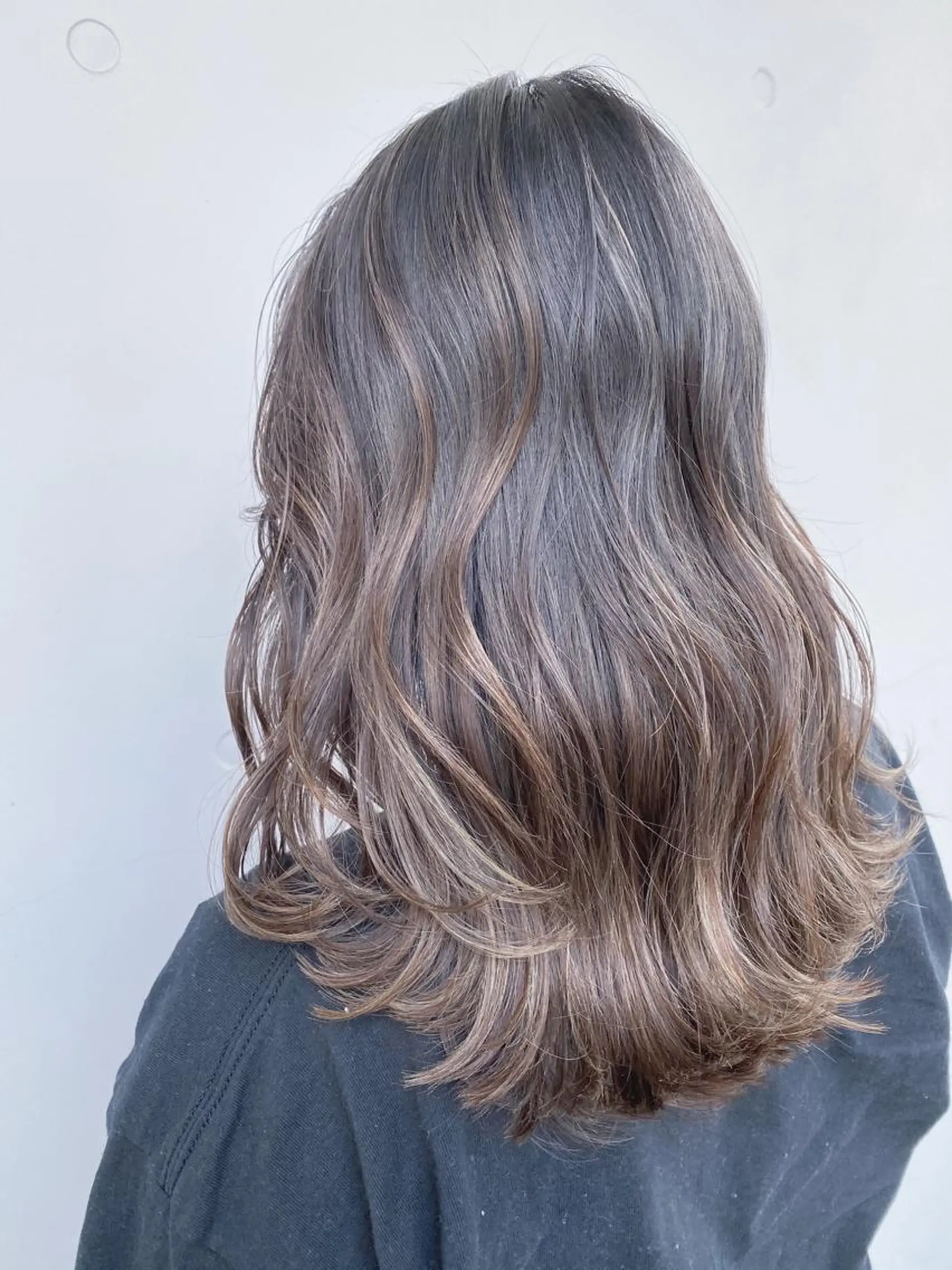 セミロング カラー ヘアアレンジ セミロングパーマ アディクシーカラー アッシュ アッシュブラック アッシュブラウン ヘアカラー トリートメント ヘアセット ✨ハイクオリティ✨ 山本香也のヘアスタイル