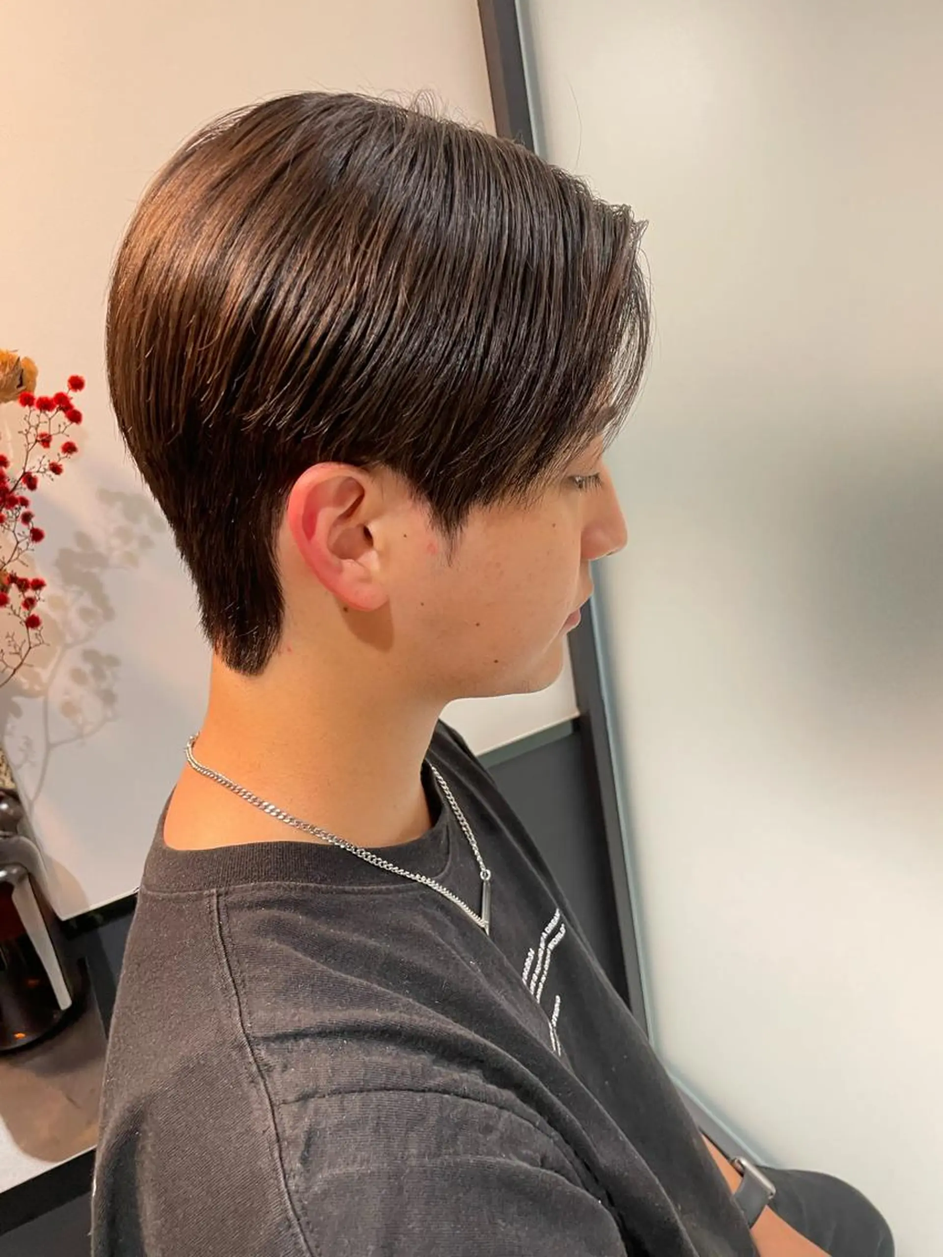 ショート カラー パーマ ヘアアレンジ メンズ アイブロウ パーソナルカラー合わ せたカラー🤍なつみのヘアスタイル