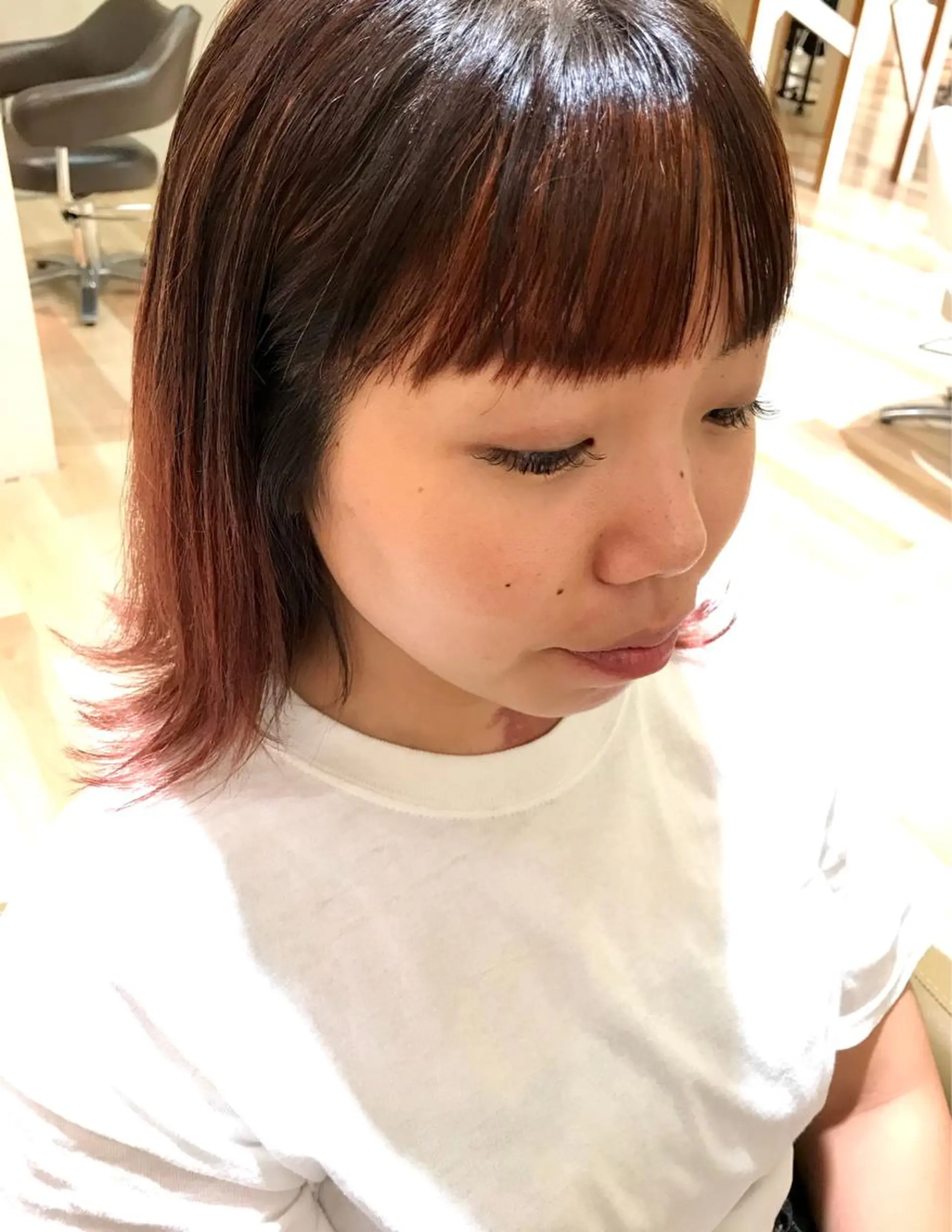 ミディアム カラー ベージュカラー デザインカラー オレンジ 縮毛矯正 ブリーチ/レイヤー 🌻Mutsumiのヘアスタイル