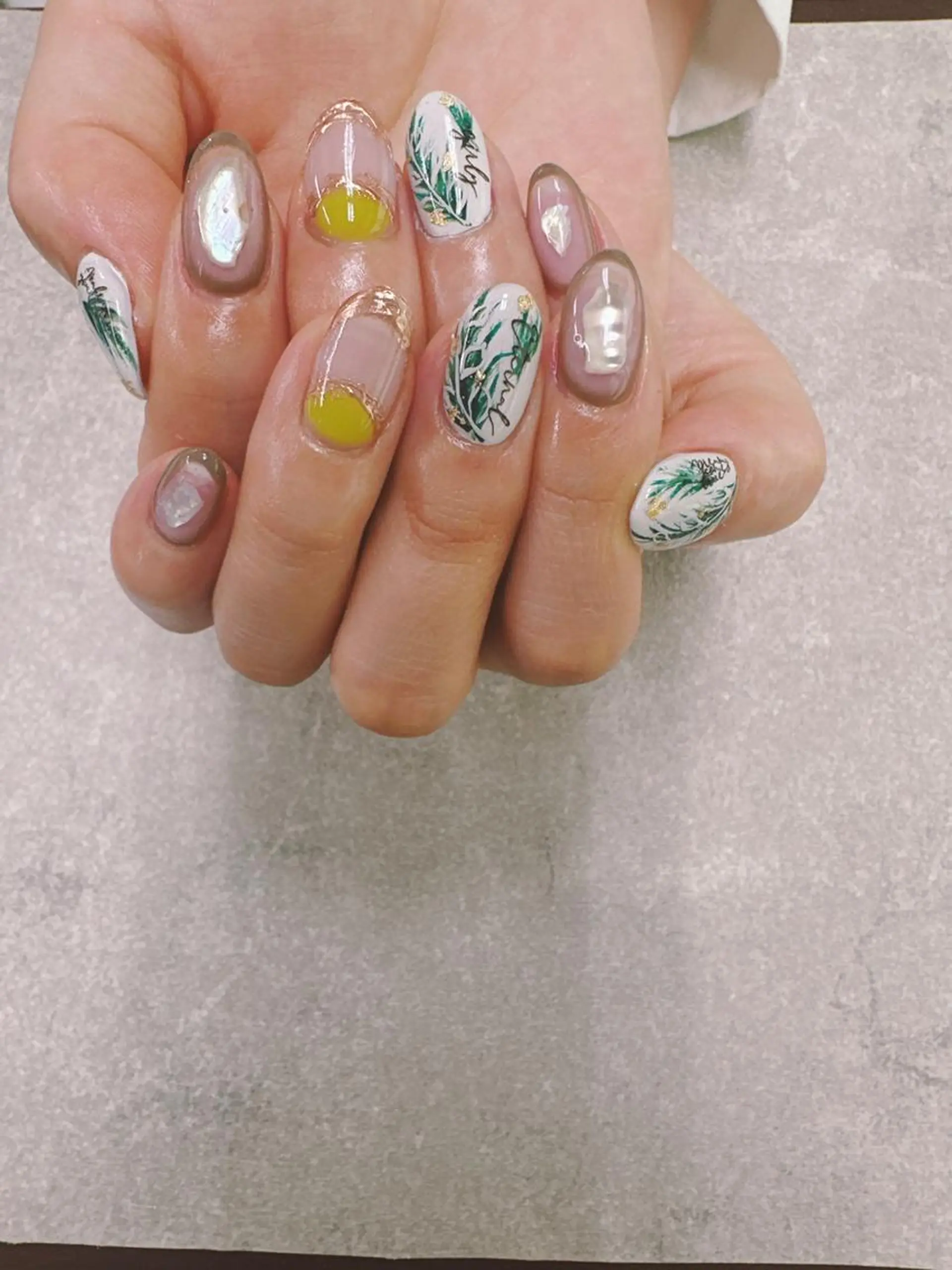 ネイル フットネイル フレンチネイル ジェルネイル ガラスフレンチ グラデーション ハンドネイル ハンドケア FASTNAIL PLUS 新宿店のネイルデザイン